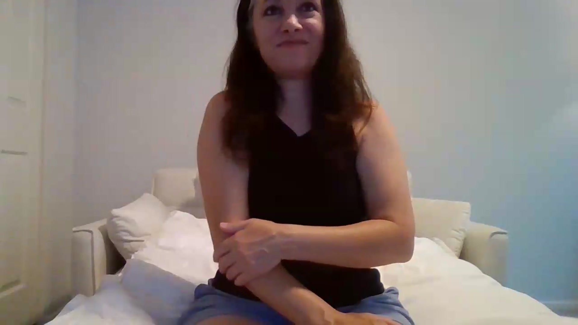 Gallery image thumbnail from LVDOLL's myfreecams stream on, 06/20/2026, 02:47 image 15 of 20