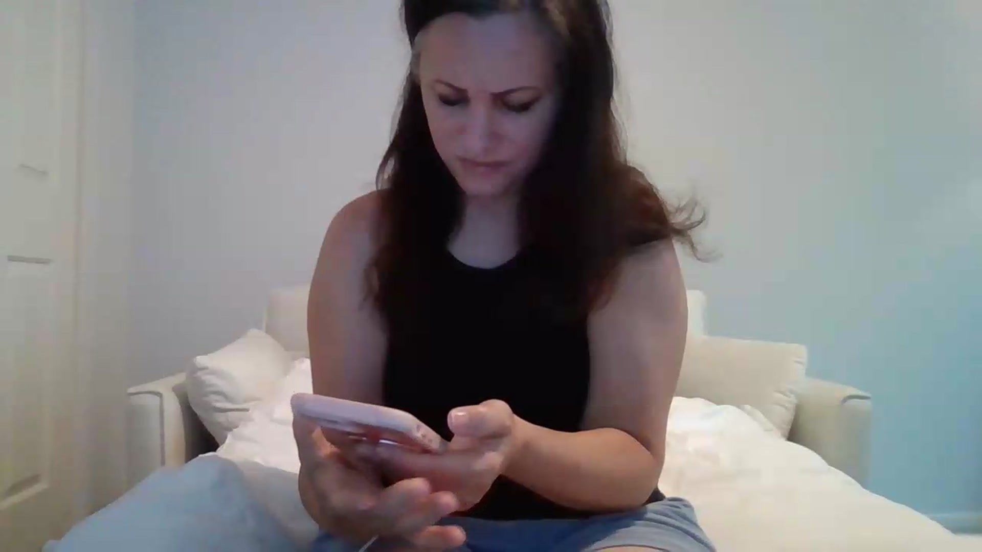 Gallery image thumbnail from LVDOLL's myfreecams stream on, 06/20/2026, 02:47 image 3 of 20
