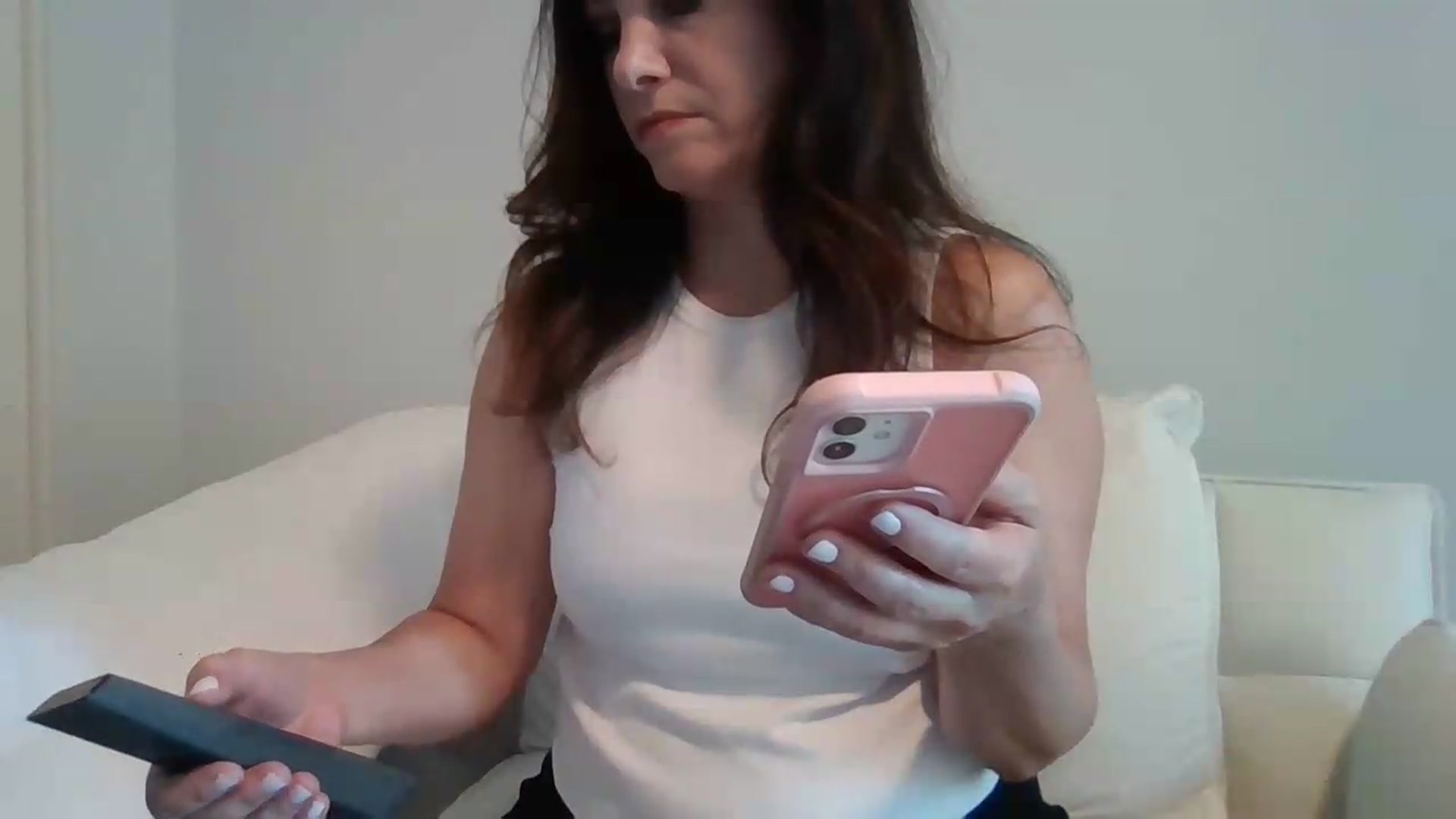 Gallery image thumbnail from LVDOLL's myfreecams stream on, 06/23/2026, 24:48 image 2 of 20