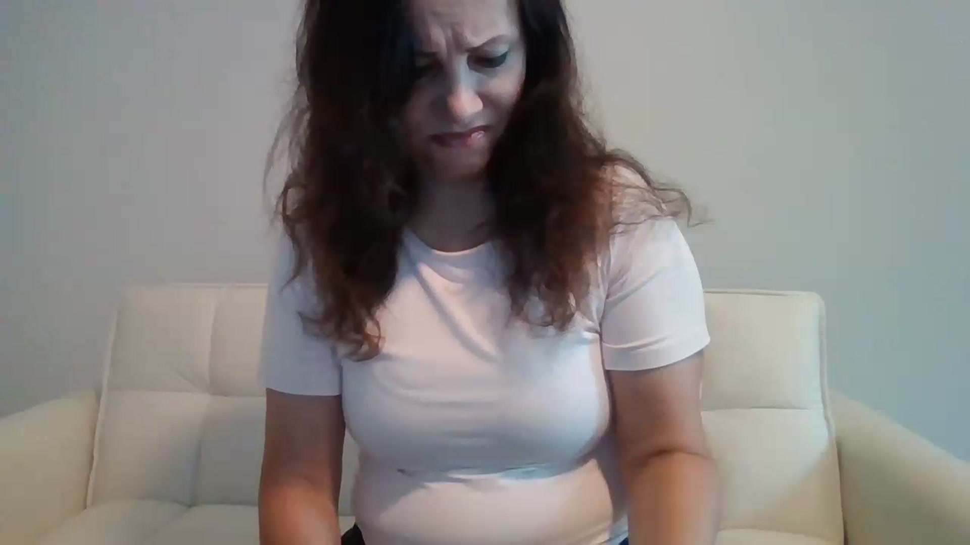 Gallery image thumbnail from LVDOLL's myfreecams stream on, 06/24/2026, 01:47 image 15 of 20