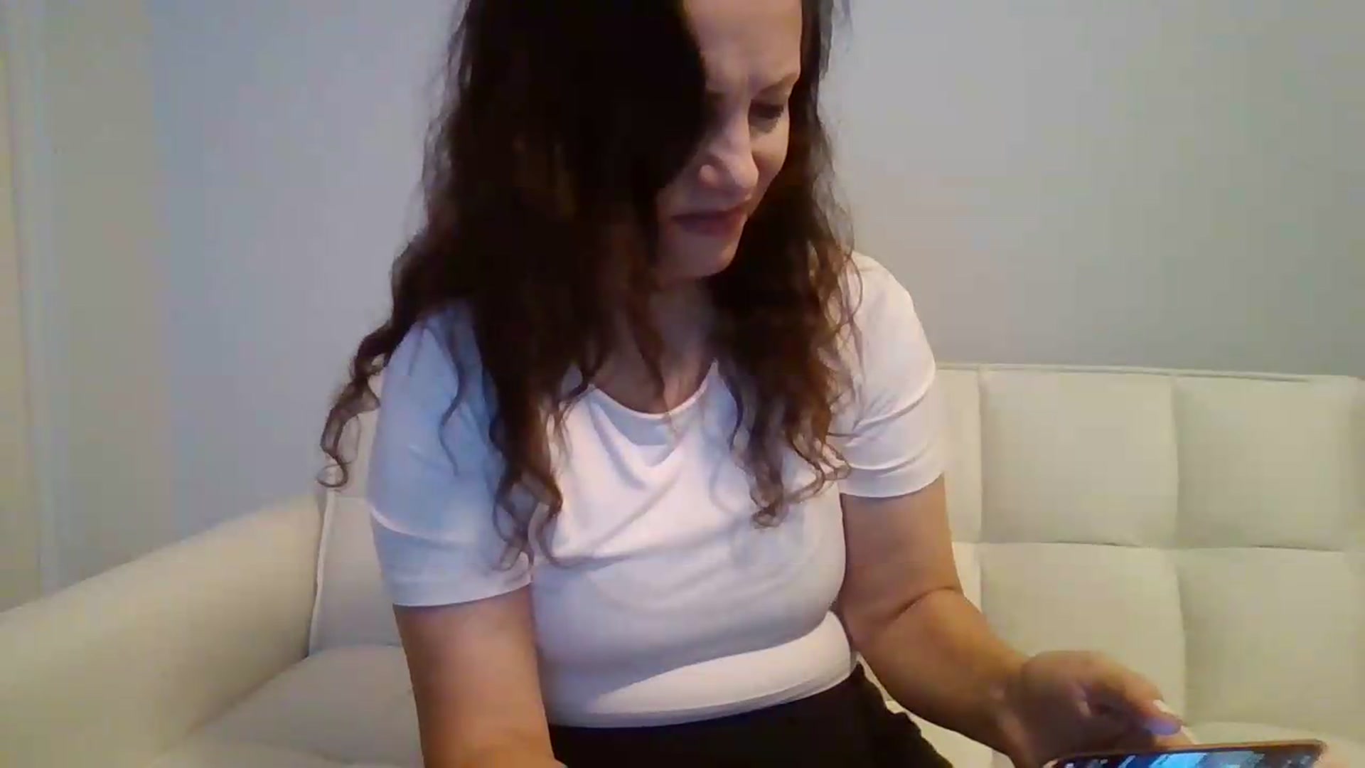 Gallery image thumbnail from LVDOLL's myfreecams stream on, 06/24/2026, 04:45 image 17 of 20