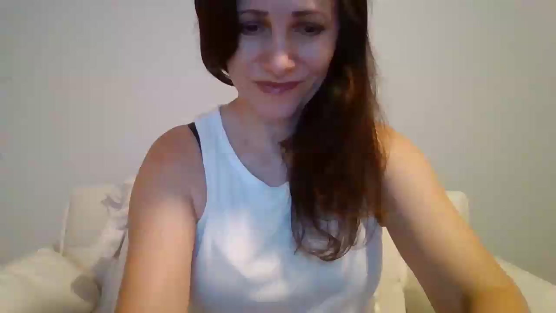 Gallery image thumbnail from LVDOLL's myfreecams stream on, 06/25/2026, 05:00 image 10 of 20