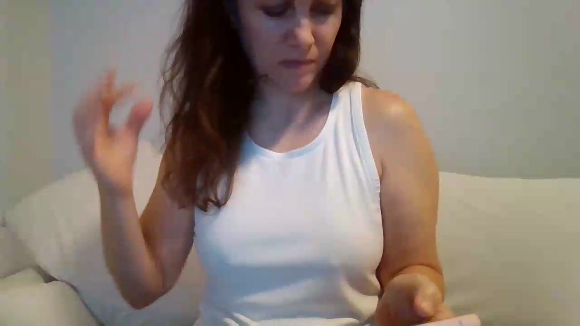 Gallery image thumbnail from LVDOLL's myfreecams stream on, 06/25/2026, 07:20 image 16 of 20