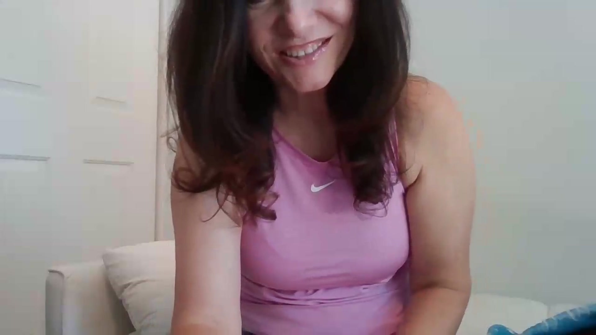 Gallery image thumbnail from LVDOLL's myfreecams stream on, 06/25/2026, 22:30 image 14 of 20