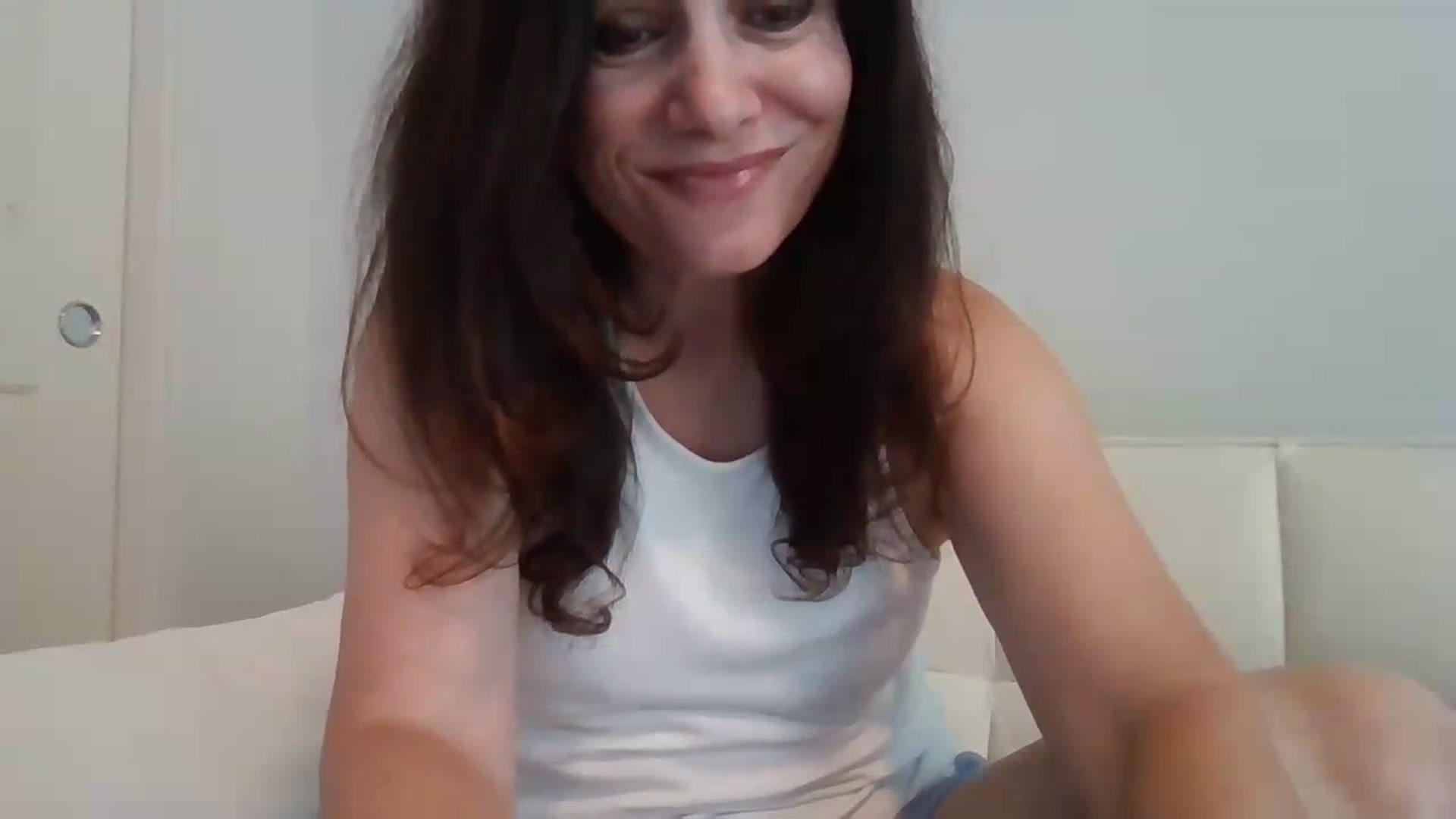 Gallery image thumbnail from LVDOLL's myfreecams stream on, 06/26/2026, 24:29 image 17 of 20
