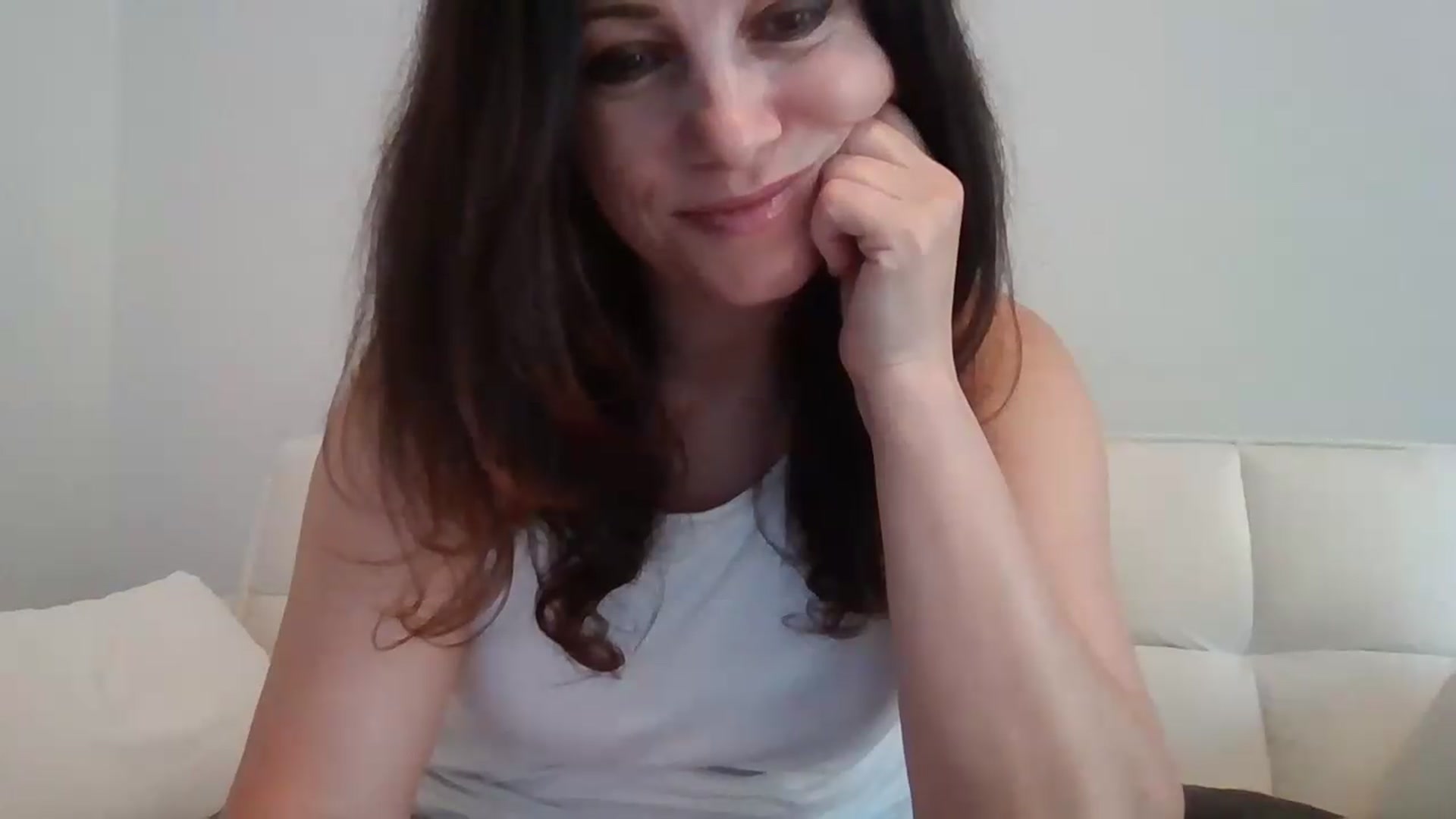 Gallery image thumbnail from LVDOLL's myfreecams stream on, 06/26/2026, 24:29 image 14 of 20