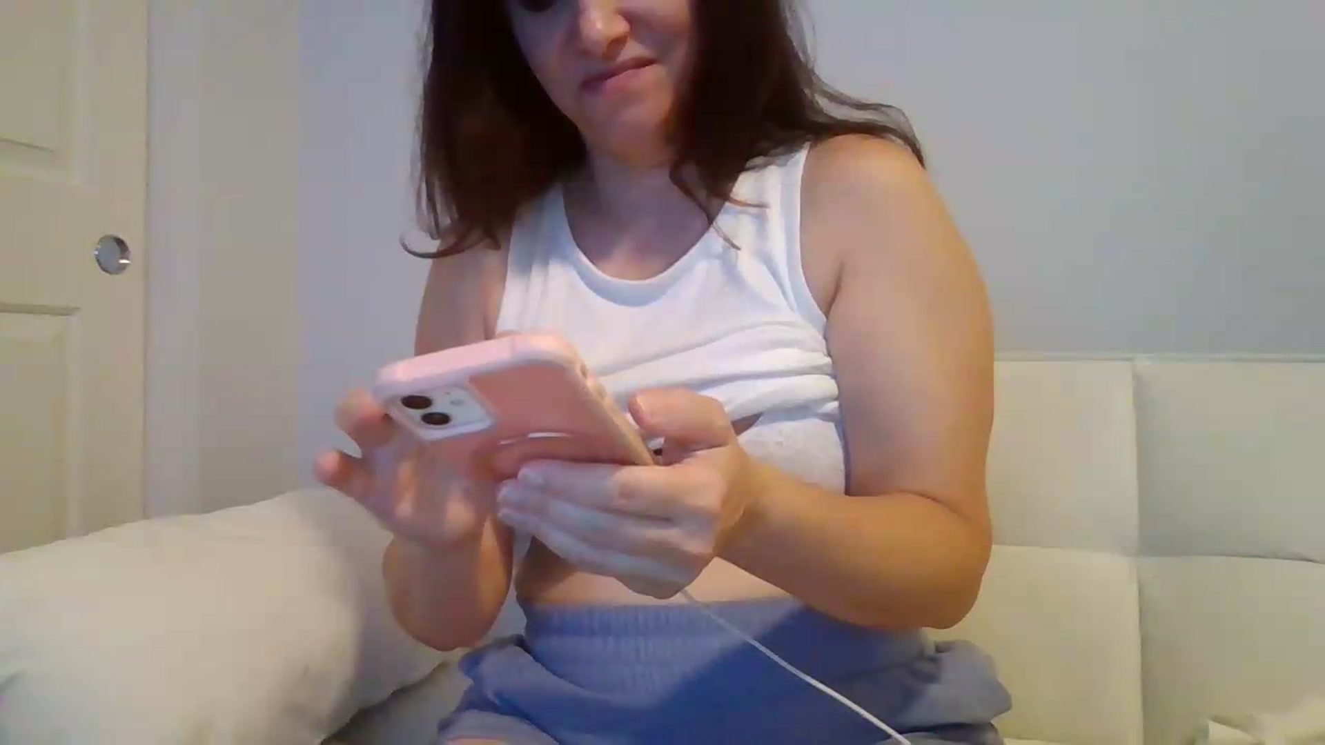Gallery image thumbnail from LVDOLL's myfreecams stream on, 06/26/2026, 05:58 image 18 of 20