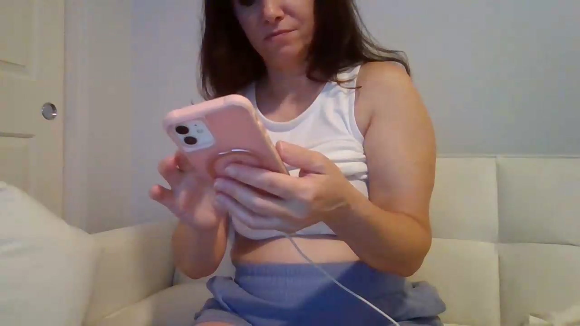 Gallery image thumbnail from LVDOLL's myfreecams stream on, 06/26/2026, 05:58 image 17 of 20