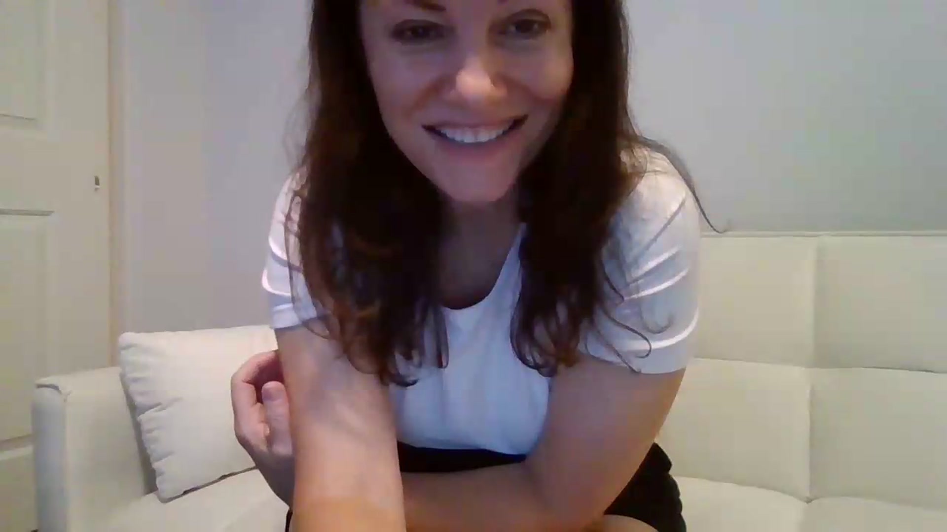 Gallery image thumbnail from LVDOLL's myfreecams stream on, 07/09/2026, 07:59 image 18 of 20
