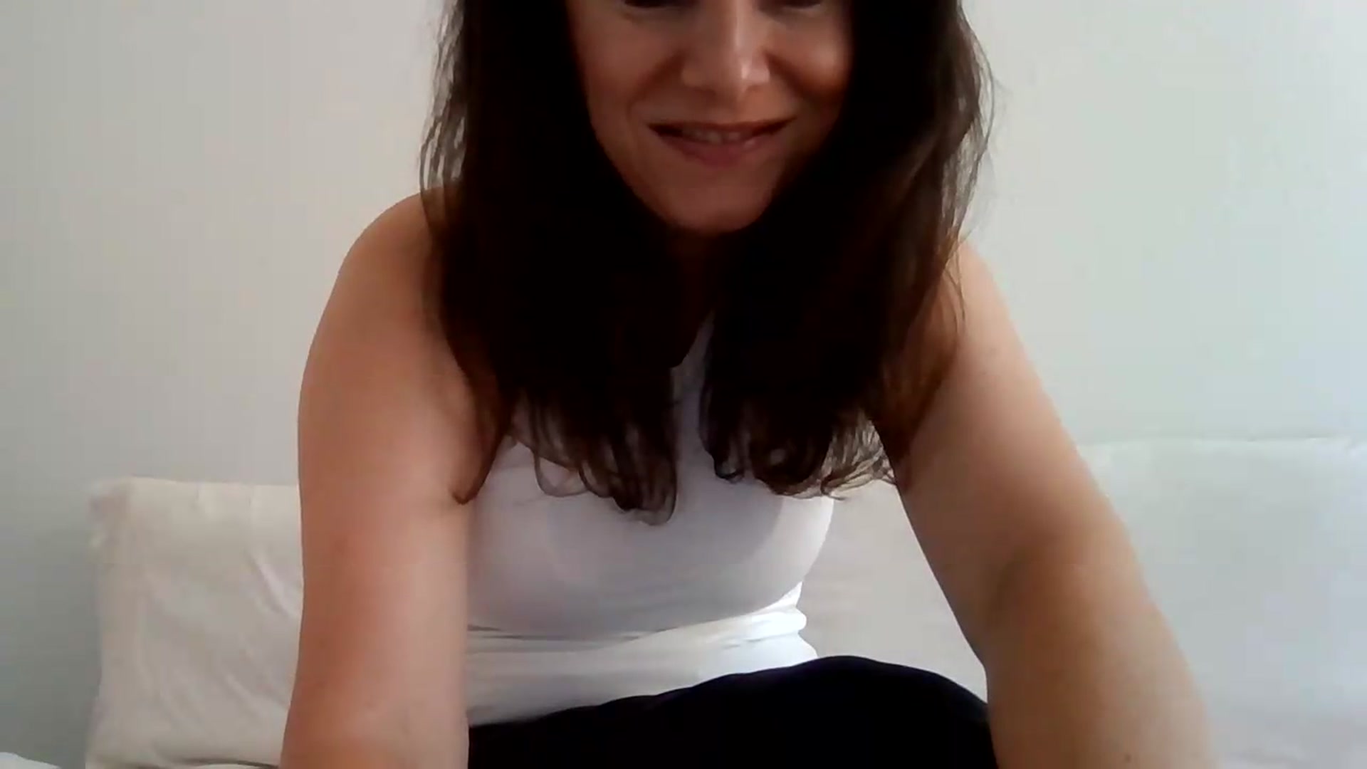 Gallery image thumbnail from LVDOLL's myfreecams stream on, 08/03/2026, 23:54 image 3 of 20