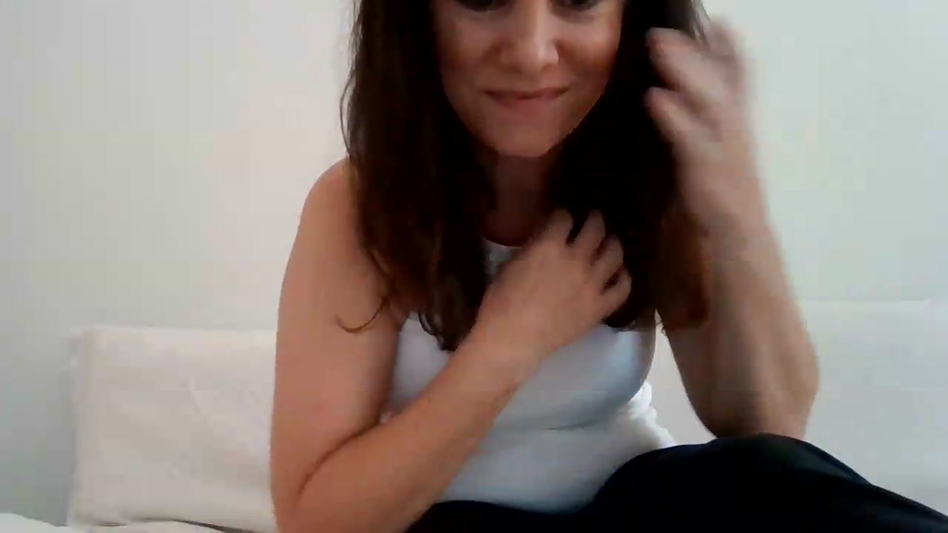 Gallery image thumbnail from LVDOLL's myfreecams stream on, 08/03/2026, 23:54 image 7 of 20