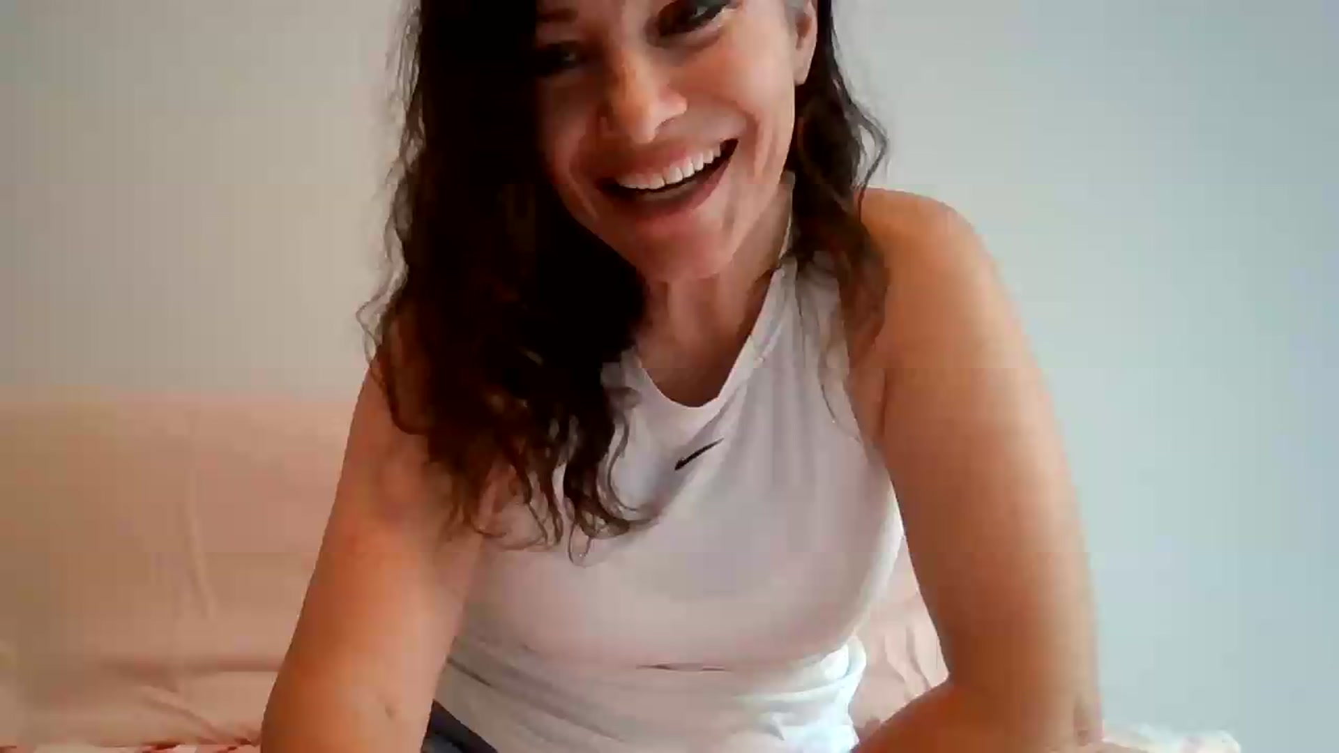 Gallery image thumbnail from LVDOLL's myfreecams stream on, 08/09/2026, 22:59 image 13 of 20