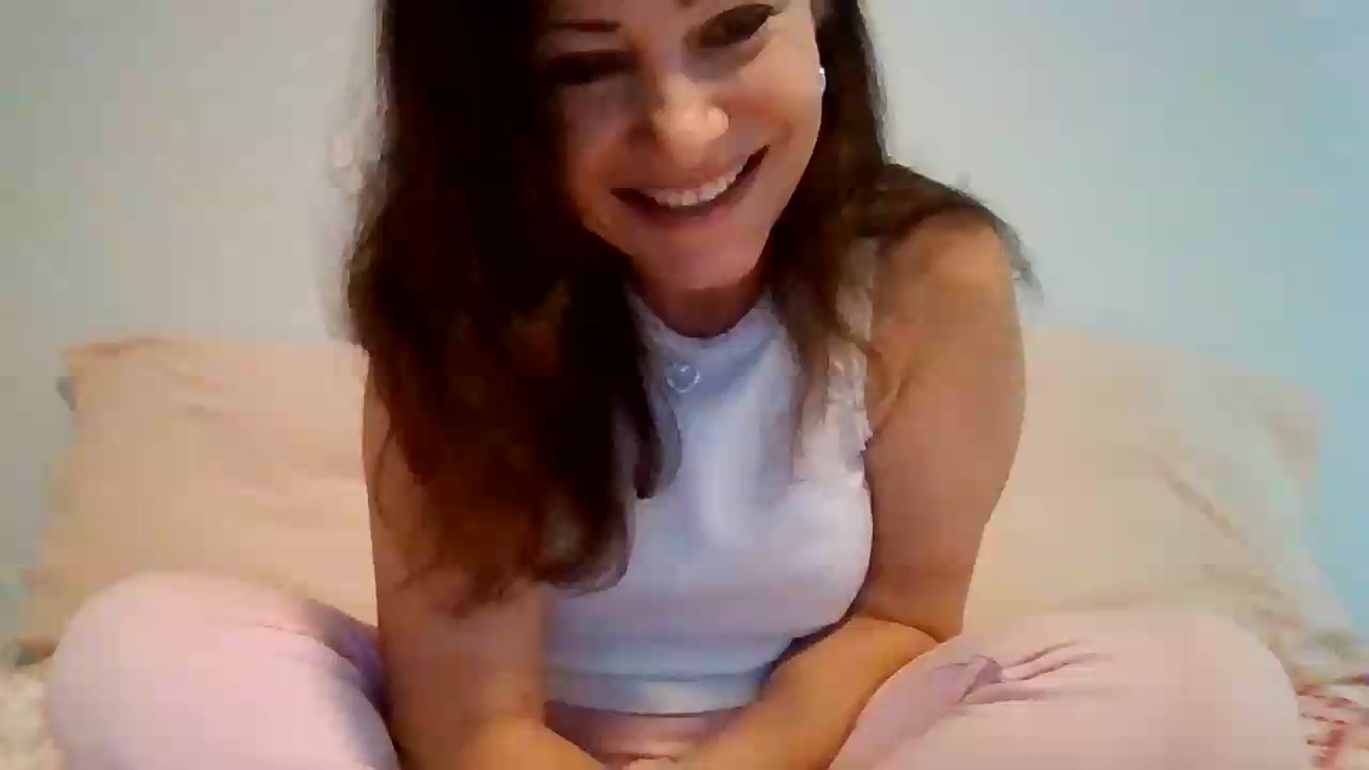Gallery image thumbnail from LVDOLL's myfreecams stream on, 08/10/2026, 21:22 image 9 of 20