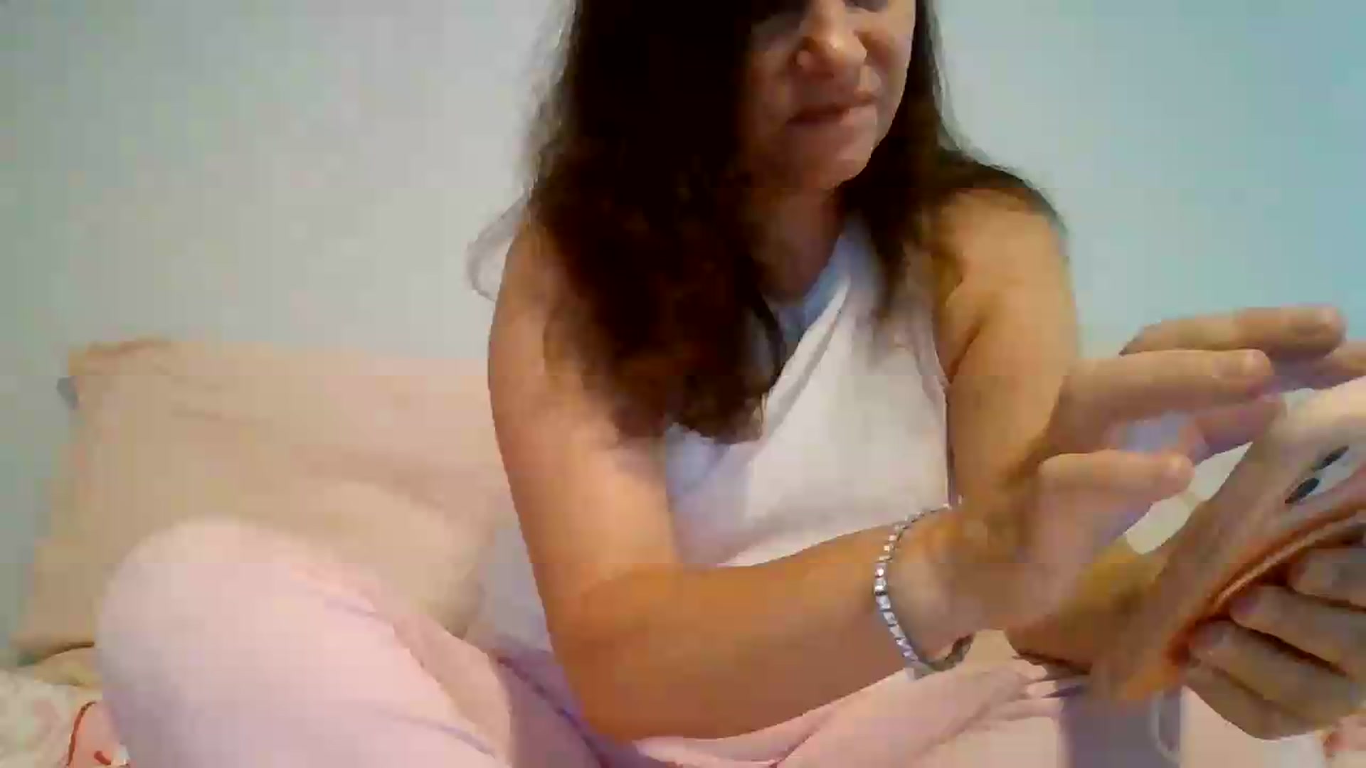 Gallery image thumbnail from LVDOLL's myfreecams stream on, 08/10/2026, 21:22 image 12 of 20