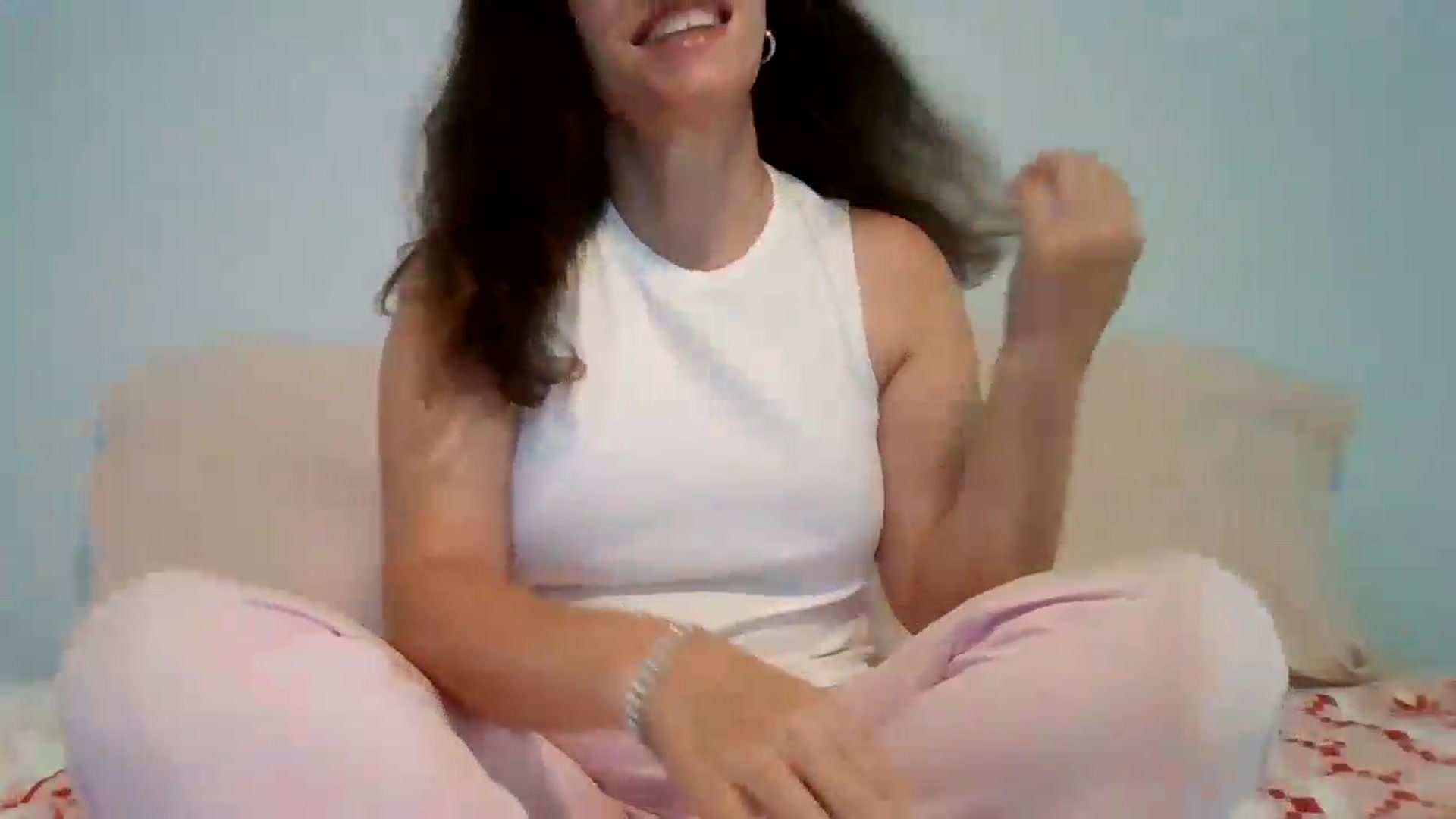 Gallery image thumbnail from LVDOLL's myfreecams stream on, 08/11/2026, 01:23 image 14 of 20