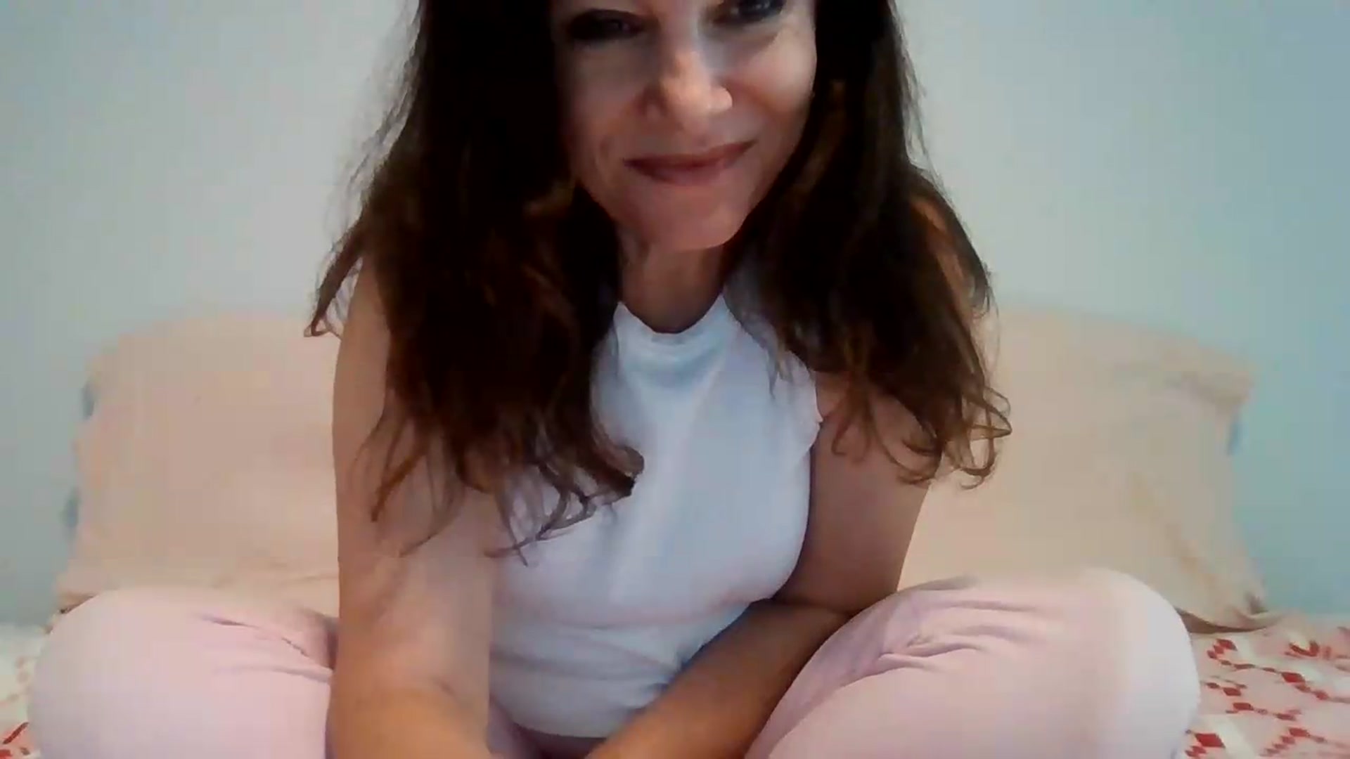 Gallery image thumbnail from LVDOLL's myfreecams stream on, 08/11/2026, 01:23 image 16 of 20