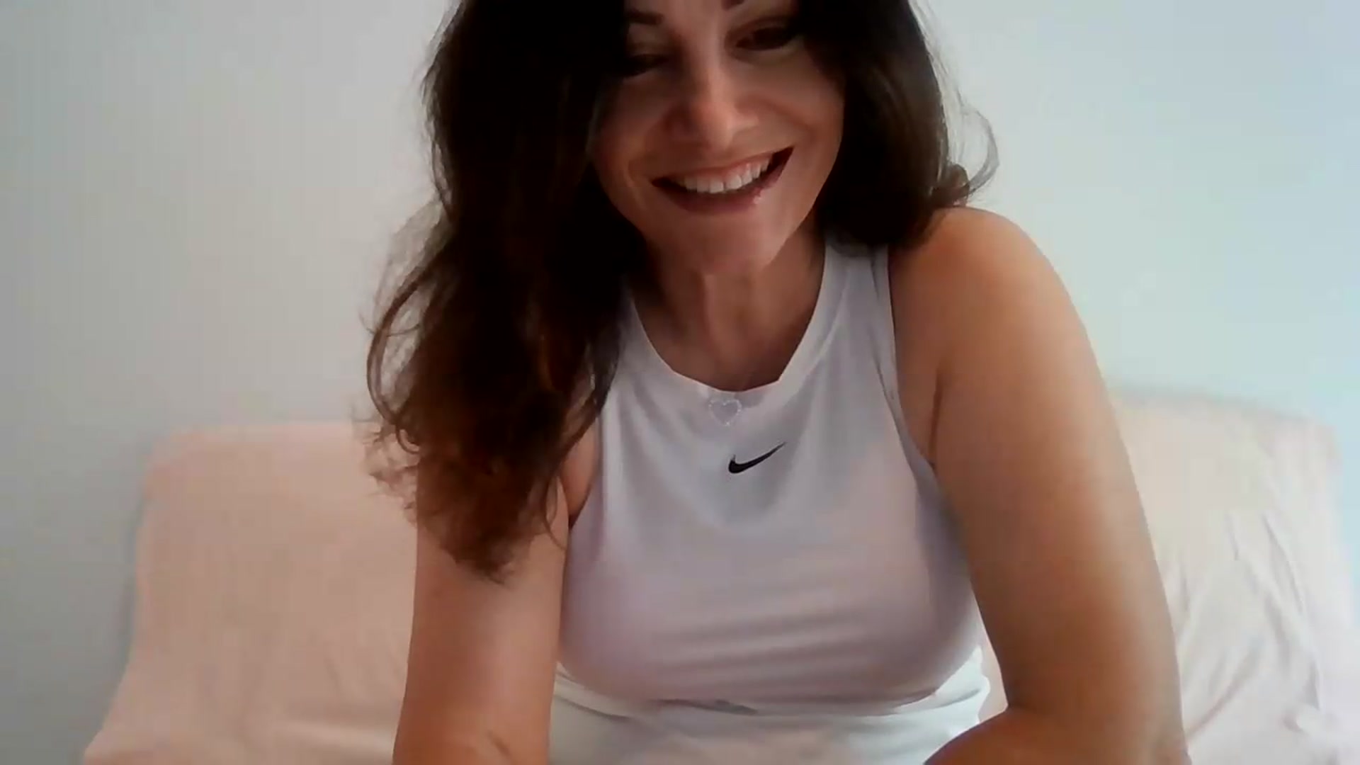Gallery image thumbnail from LVDOLL's myfreecams stream on, 08/12/2026, 22:54 image 15 of 20