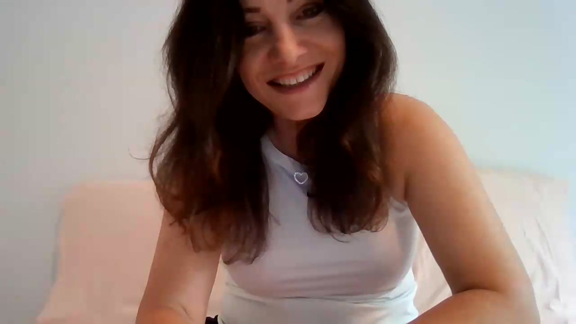 Gallery image thumbnail from LVDOLL's myfreecams stream on, 08/12/2026, 22:54 image 3 of 20