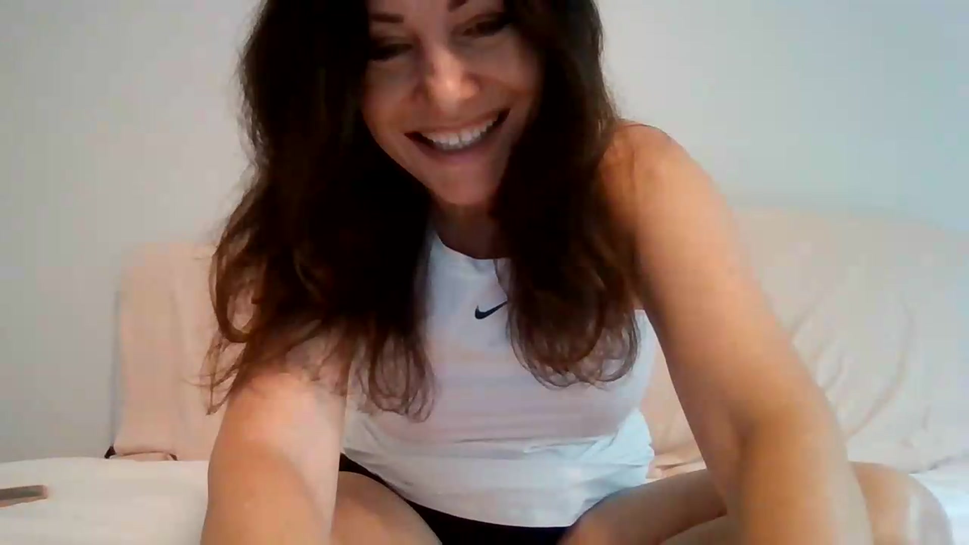 Gallery image thumbnail from LVDOLL's myfreecams stream on, 08/13/2026, 24:40 image 13 of 20