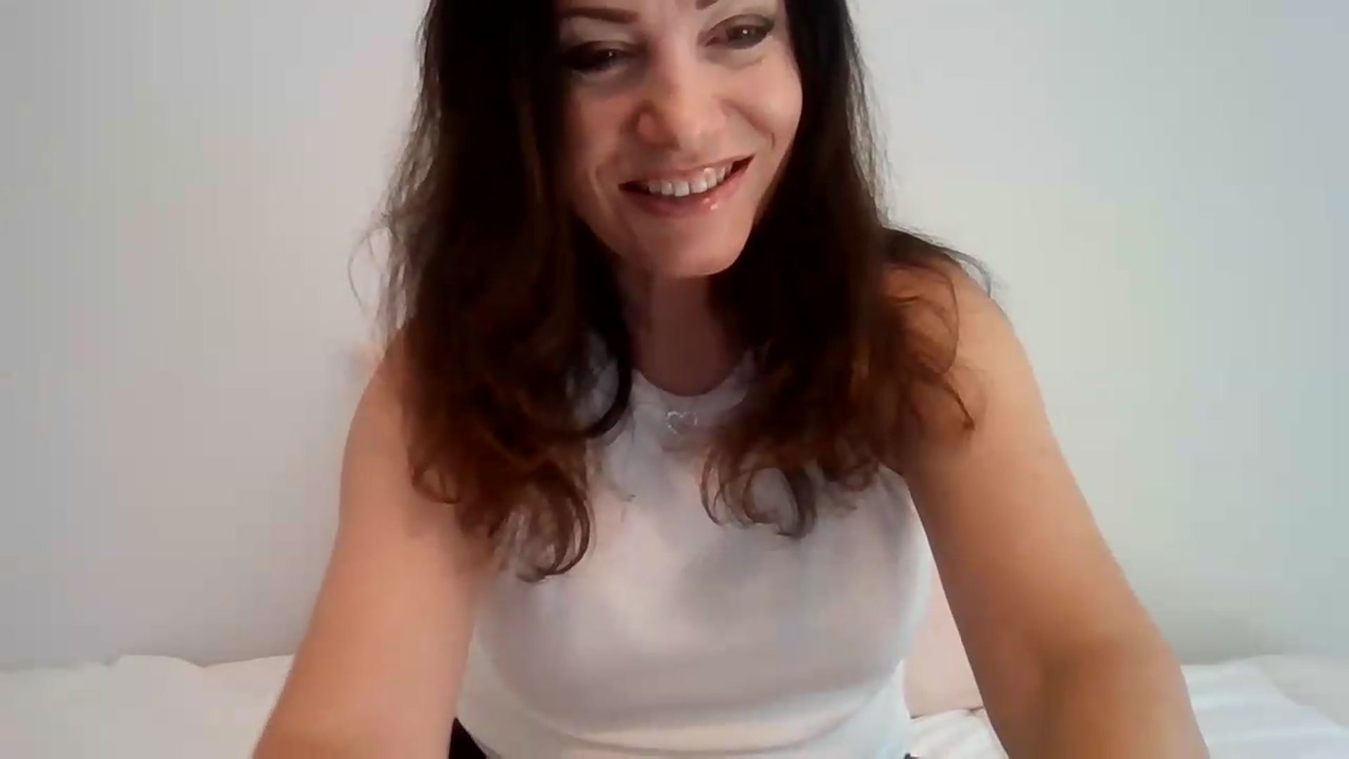 Gallery image thumbnail from LVDOLL's myfreecams stream on, 08/13/2026, 23:36 image 3 of 20