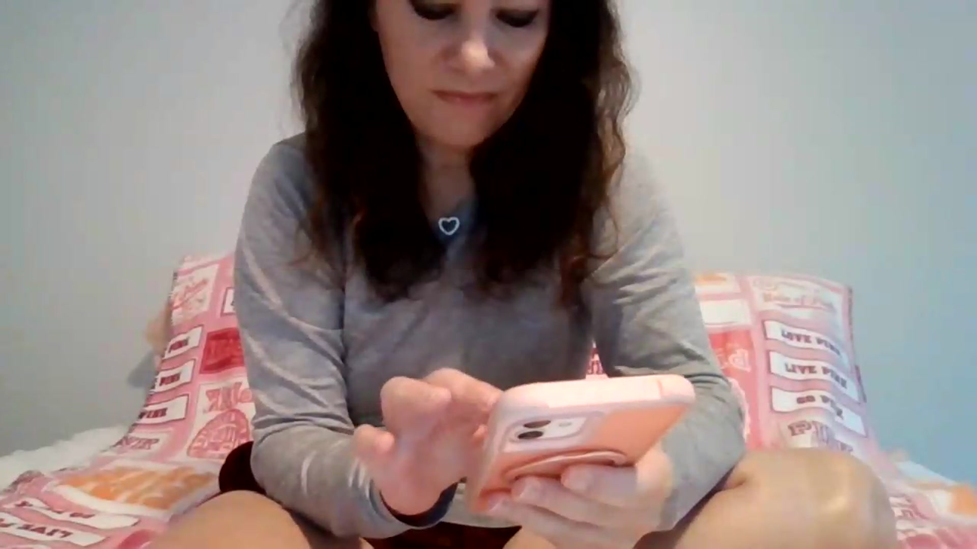 Gallery image thumbnail from LVDOLL's myfreecams stream on, 08/19/2026, 01:40 image 5 of 20