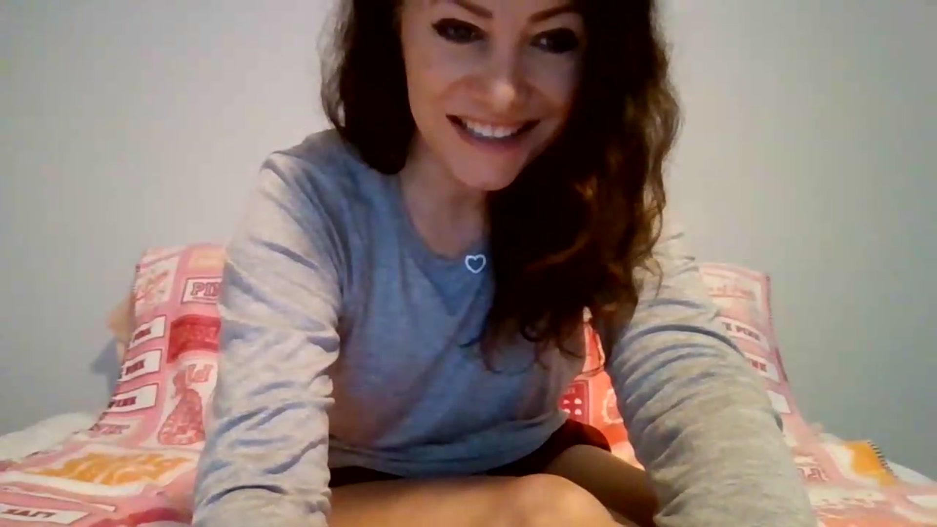 Gallery image thumbnail from LVDOLL's myfreecams stream on, 08/19/2026, 02:31 image 14 of 20