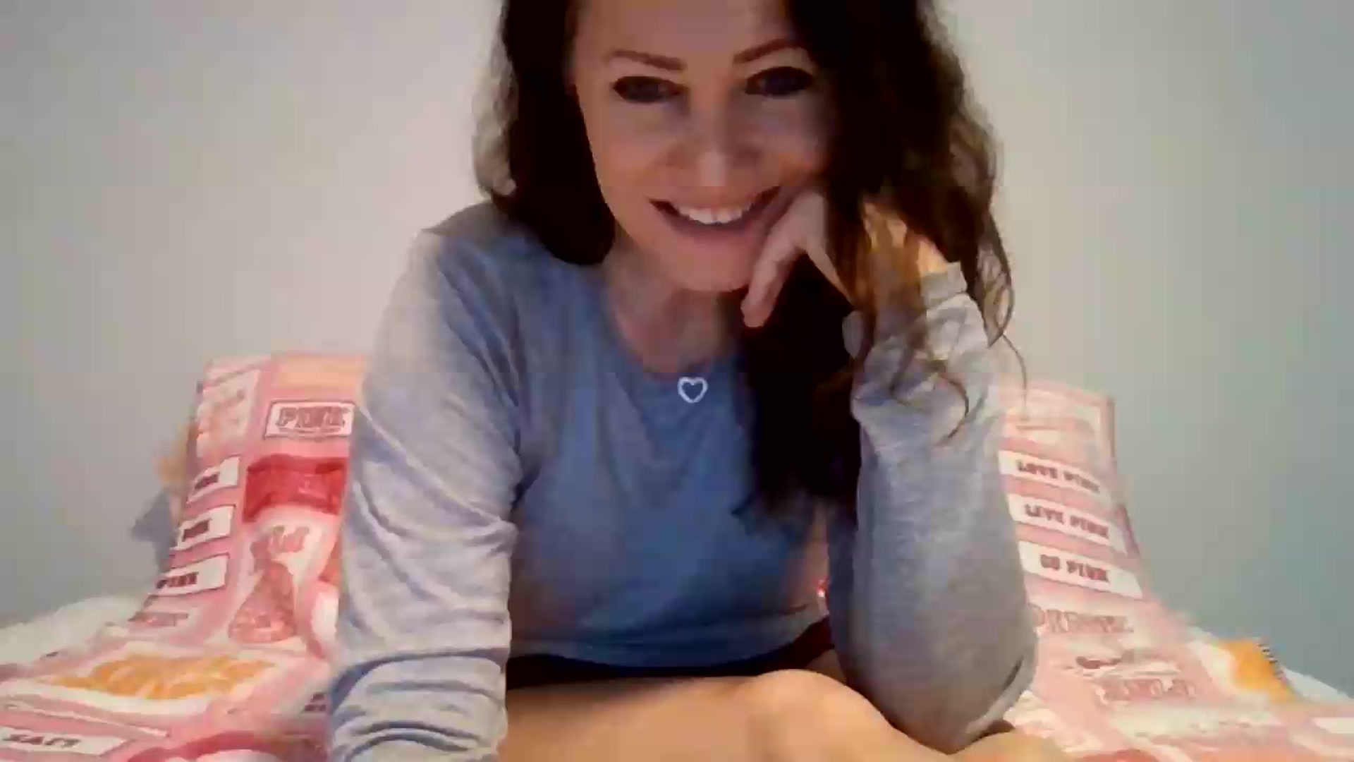 Gallery image thumbnail from LVDOLL's myfreecams stream on, 08/19/2026, 02:31 image 13 of 20