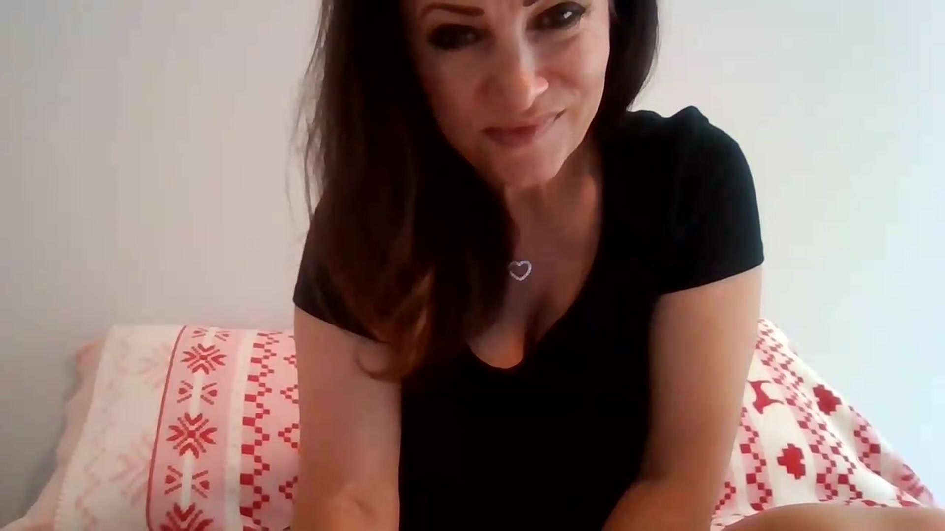 Gallery image thumbnail from LVDOLL's myfreecams stream on, 08/21/2026, 24:01 image 19 of 20