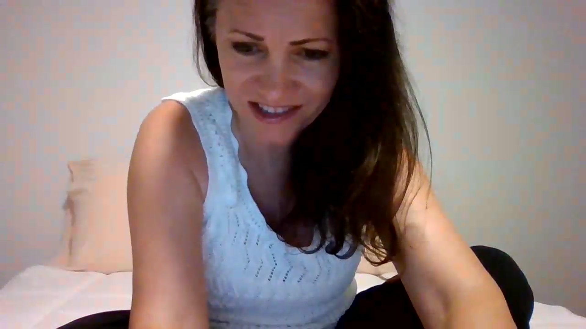 Gallery image thumbnail from LVDOLL's myfreecams stream on, 08/24/2026, 04:03 image 5 of 20