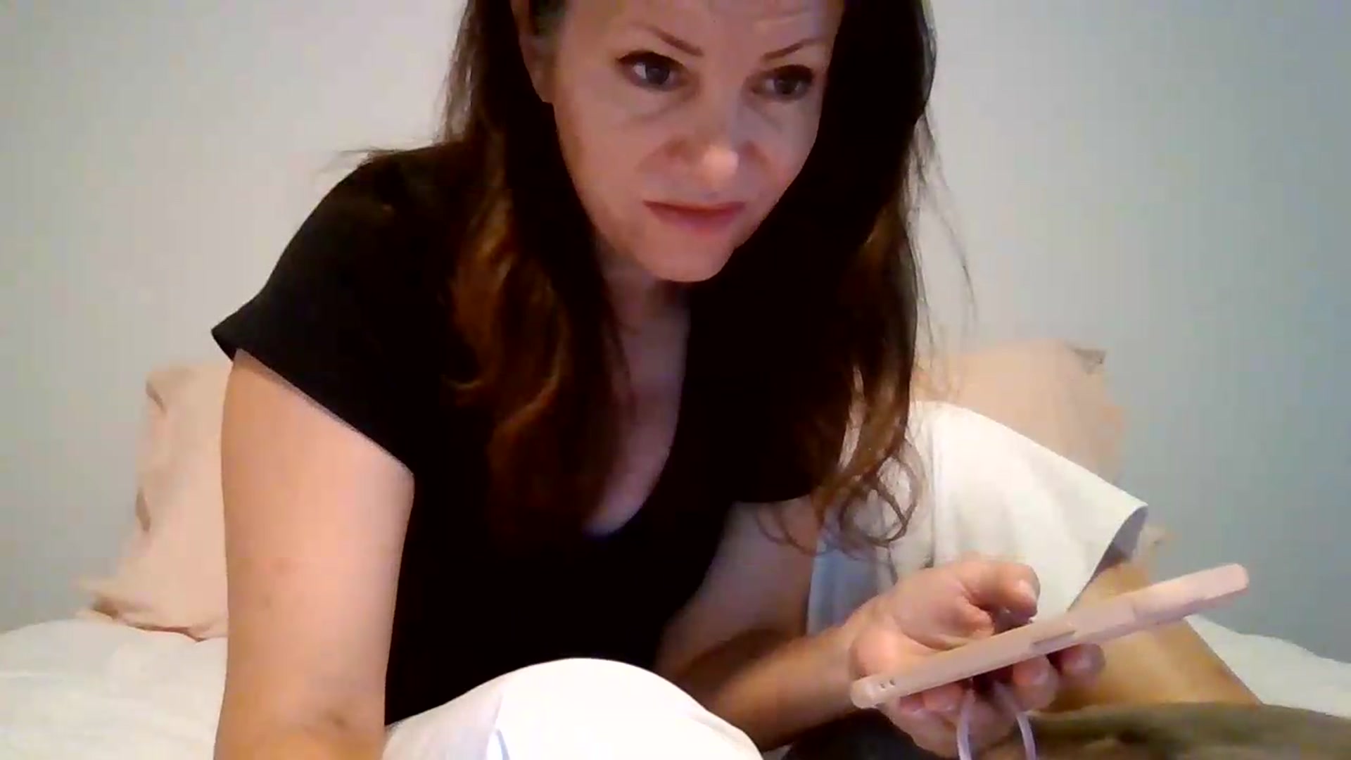 Gallery image thumbnail from LVDOLL's myfreecams stream on, 08/25/2026, 02:08 image 11 of 20