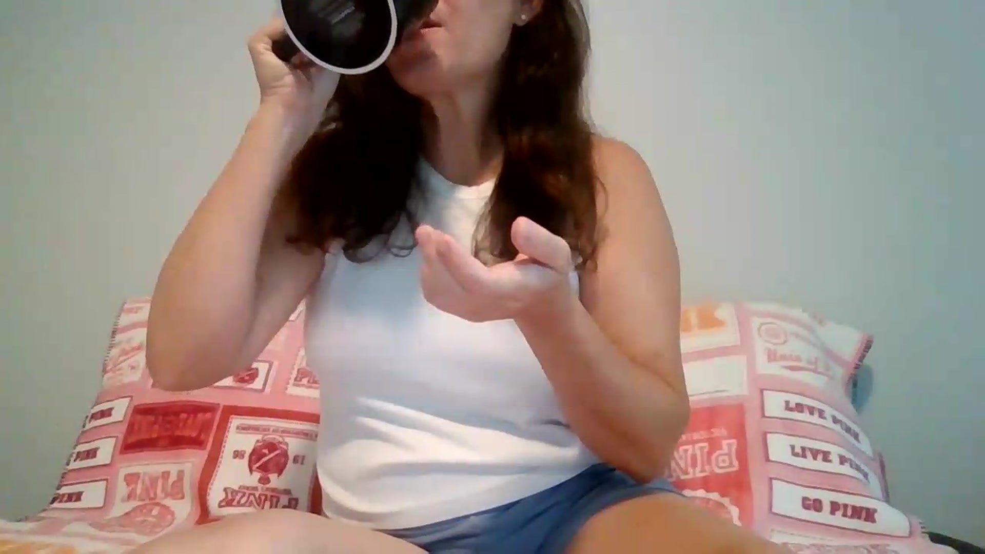 Gallery image thumbnail from LVDOLL's myfreecams stream on, 08/28/2026, 02:15 image 4 of 20