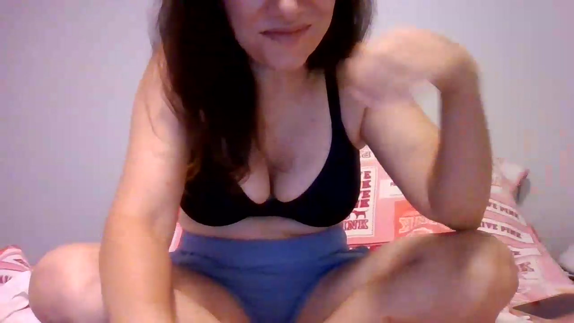 Gallery image thumbnail from LVDOLL's myfreecams stream on, 08/28/2026, 03:57 image 13 of 20