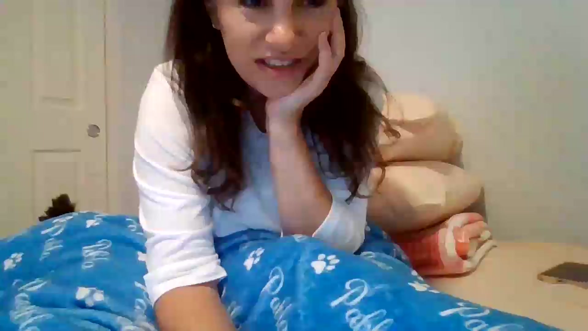 Gallery image thumbnail from LVDOLL's myfreecams stream on, 08/28/2026, 07:27 image 19 of 20