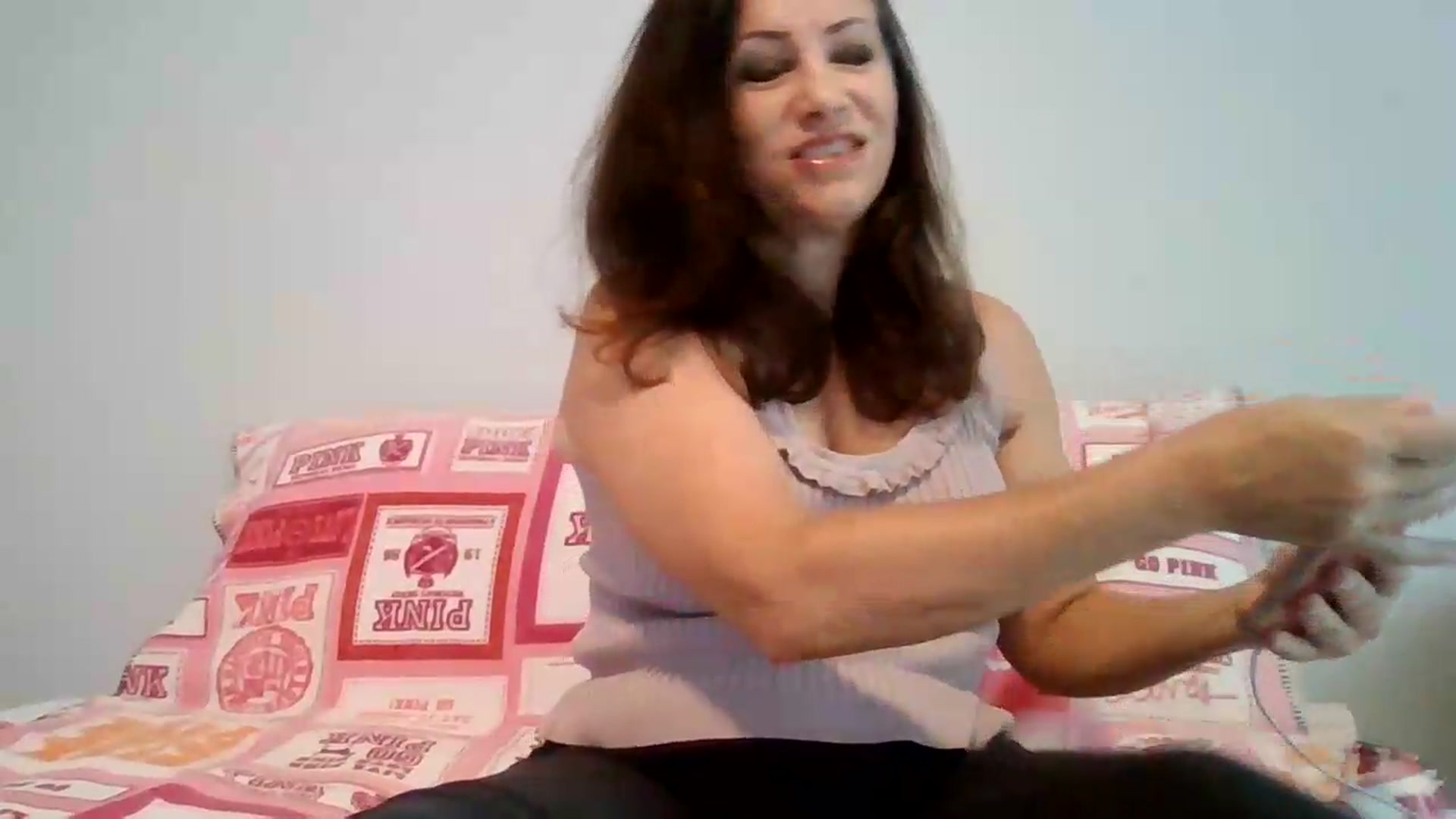 Gallery image thumbnail from LVDOLL's myfreecams stream on, 08/29/2026, 24:02 image 12 of 20