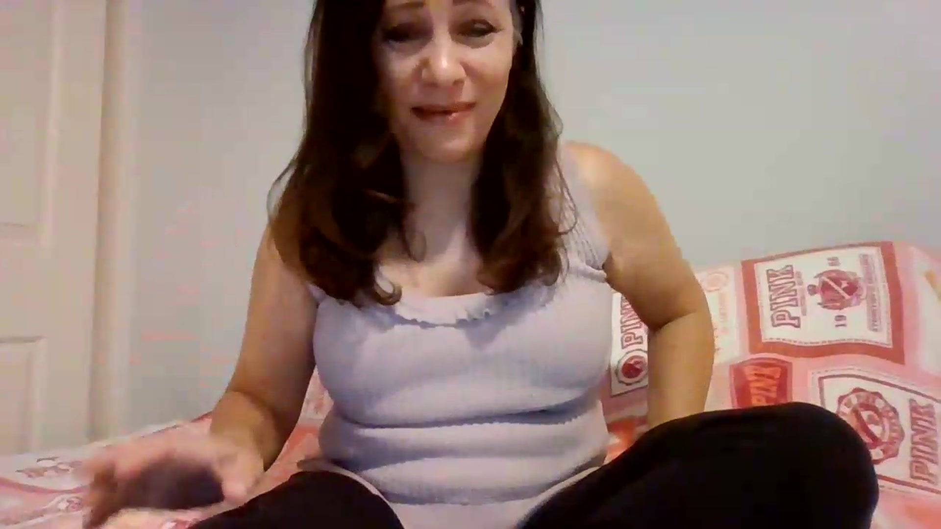 Gallery image thumbnail from LVDOLL's myfreecams stream on, 09/01/2026, 04:30 image 17 of 20