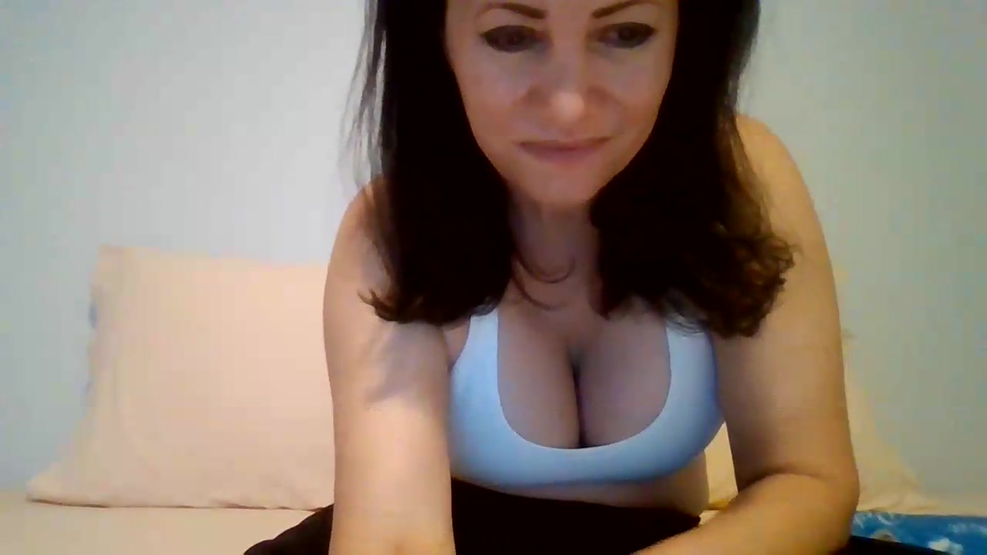 Gallery image thumbnail from LVDOLL's myfreecams stream on, 09/18/2026, 03:58 image 20 of 20