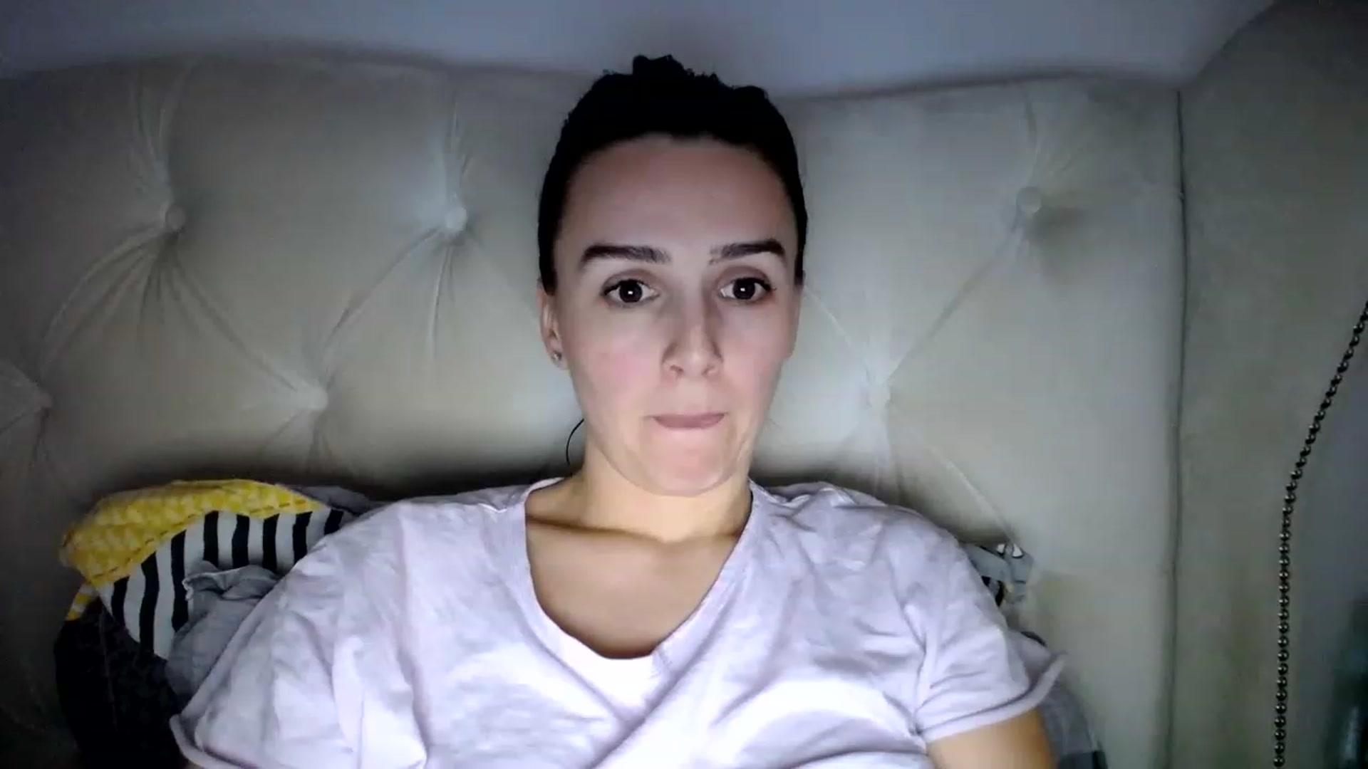 Gallery image thumbnail from L_A_U's myfreecams stream on, 12/01/2022, 13:12 image 5 of 20
