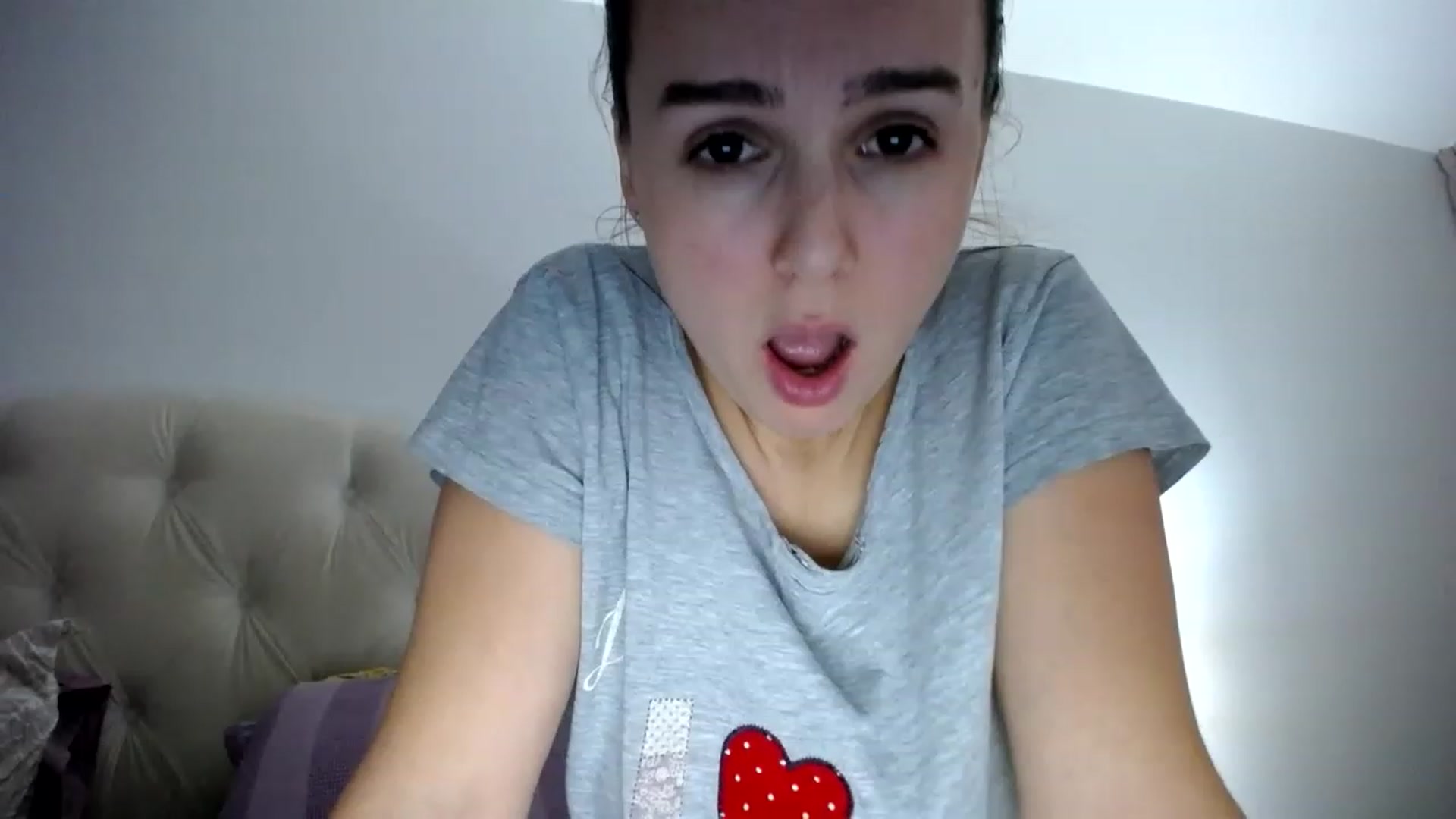 Gallery image thumbnail from L_A_U's myfreecams stream on, 12/02/2022, 14:13 image 10 of 20