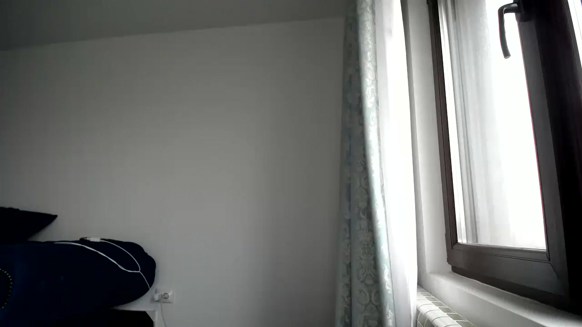 Gallery image thumbnail from L_A_U's myfreecams stream on, 12/06/2022, 08:16 image 15 of 20