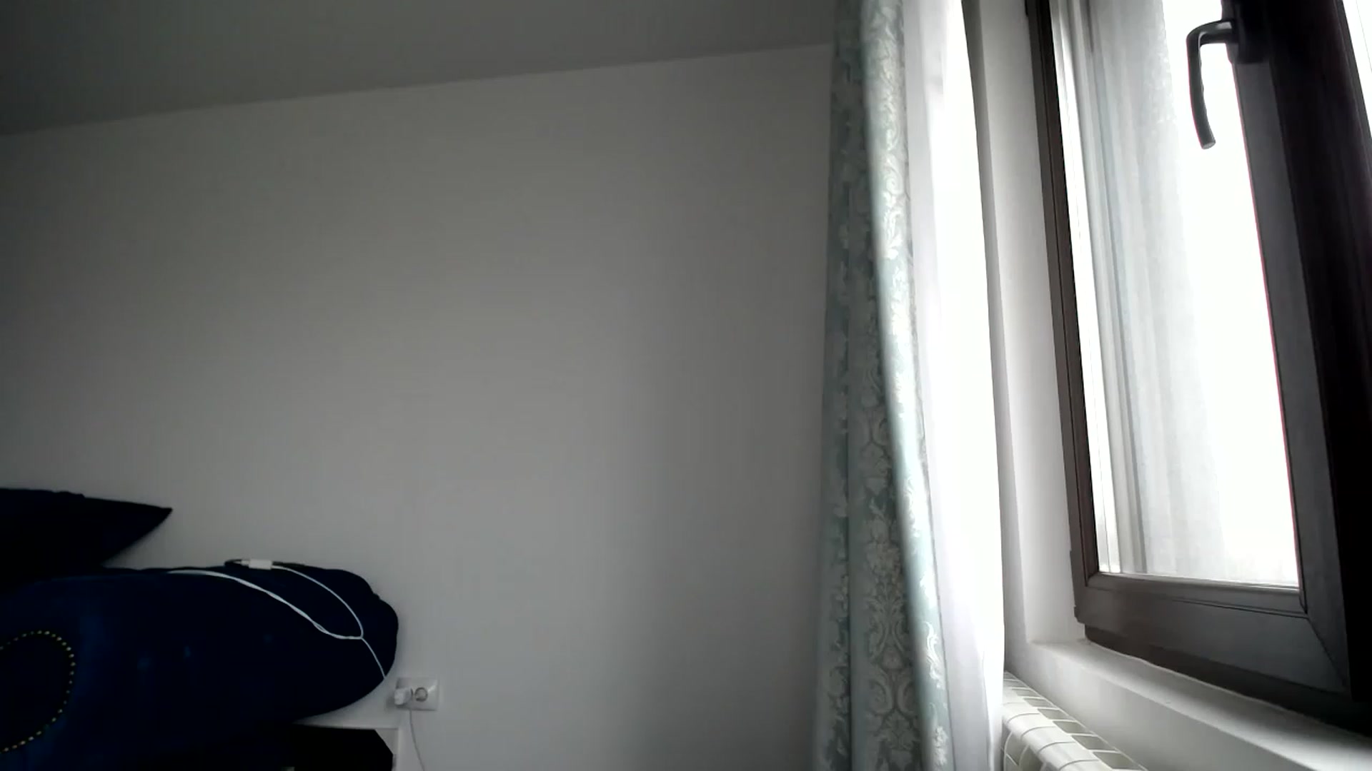 Gallery image thumbnail from L_A_U's myfreecams stream on, 12/06/2022, 08:40 image 4 of 20