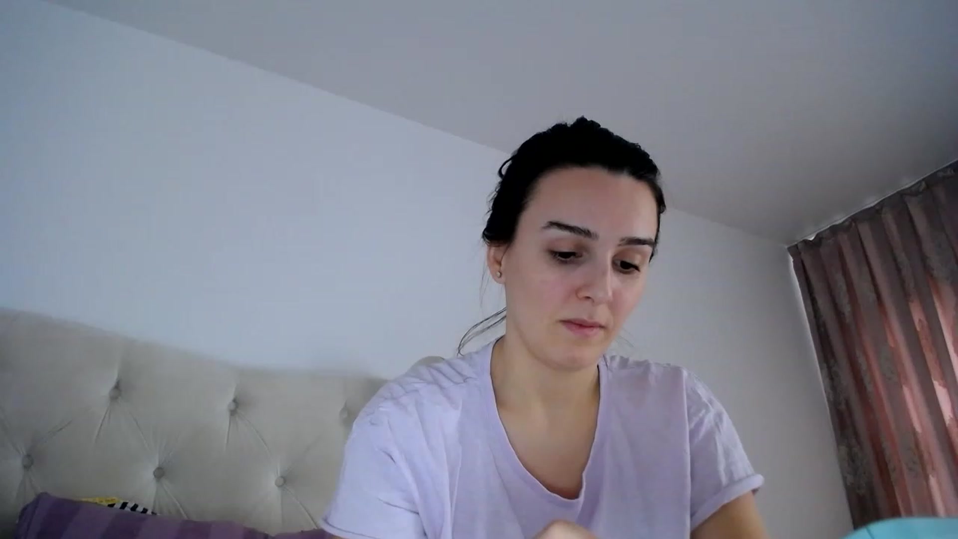 Gallery image thumbnail from L_A_U's myfreecams stream on, 12/07/2022, 11:07 image 4 of 20