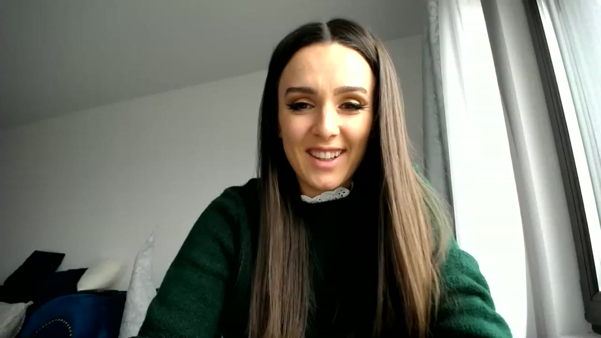 Gallery image thumbnail from L_A_U's myfreecams stream on, 12/12/2022, 08:44 image 9 of 20