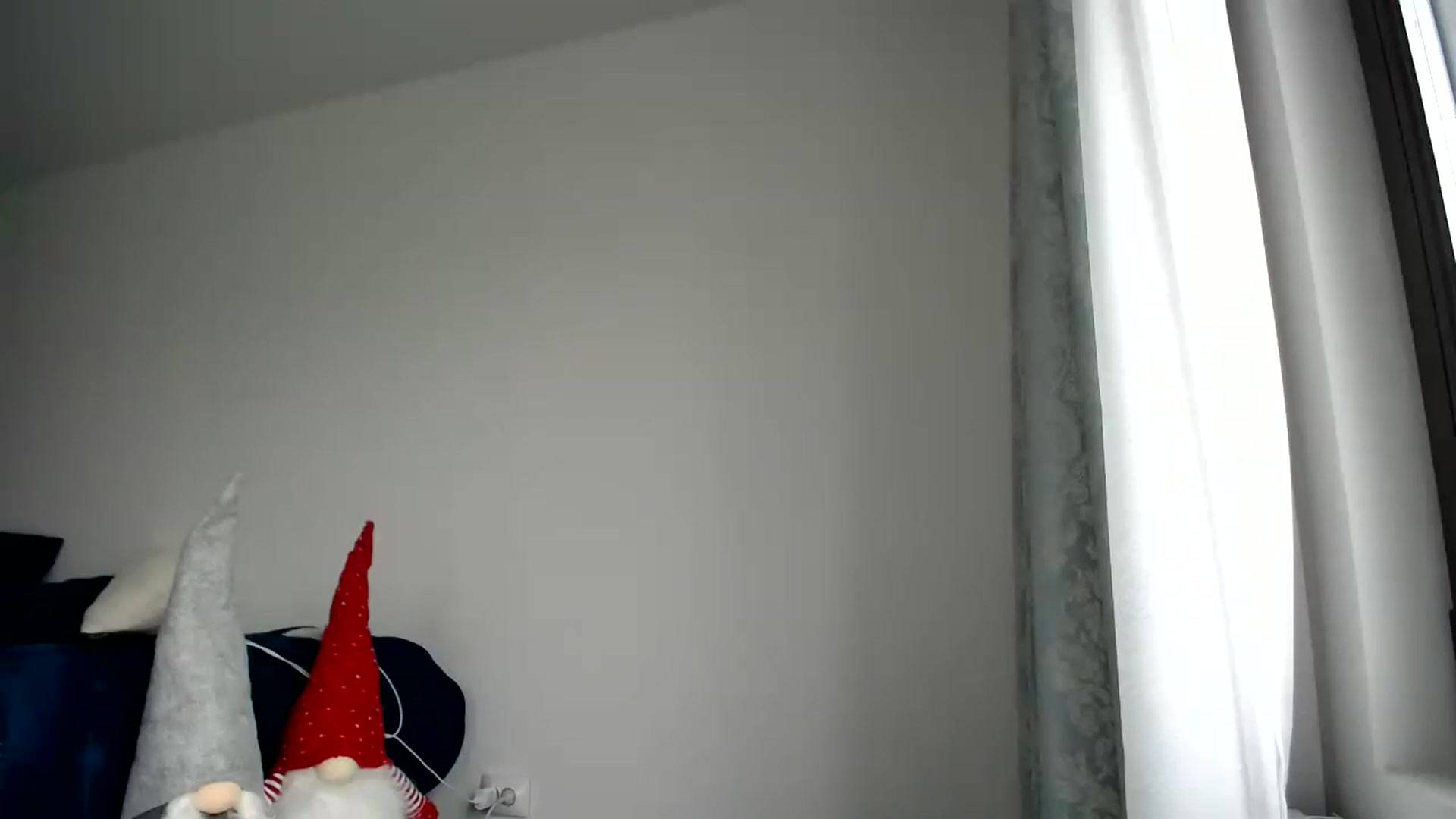 Gallery image thumbnail from L_A_U's myfreecams stream on, 12/12/2022, 09:16 image 3 of 20