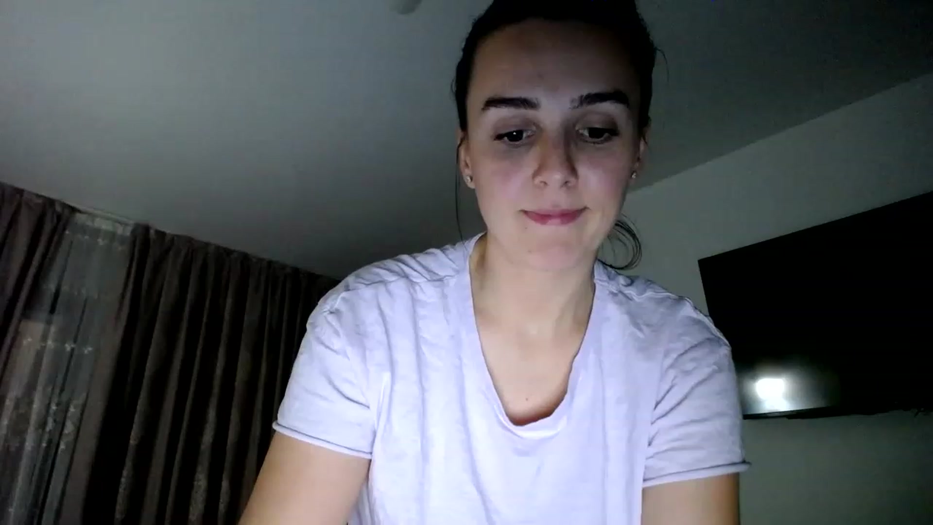 Gallery image thumbnail from L_A_U's myfreecams stream on, 02/07/2023, 22:31 image 20 of 20