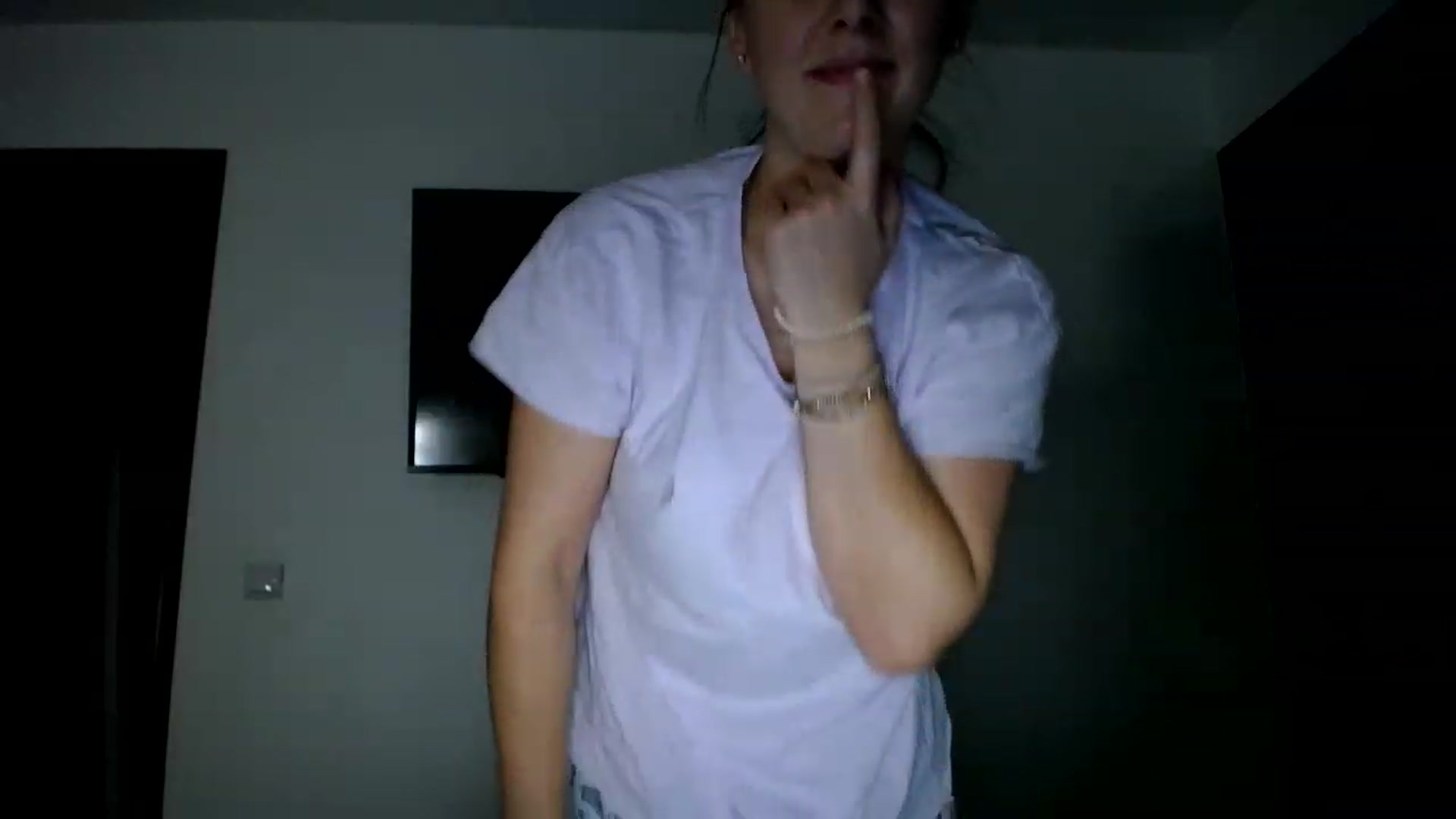 Gallery image thumbnail from L_A_U's myfreecams stream on, 02/07/2023, 22:31 image 9 of 20