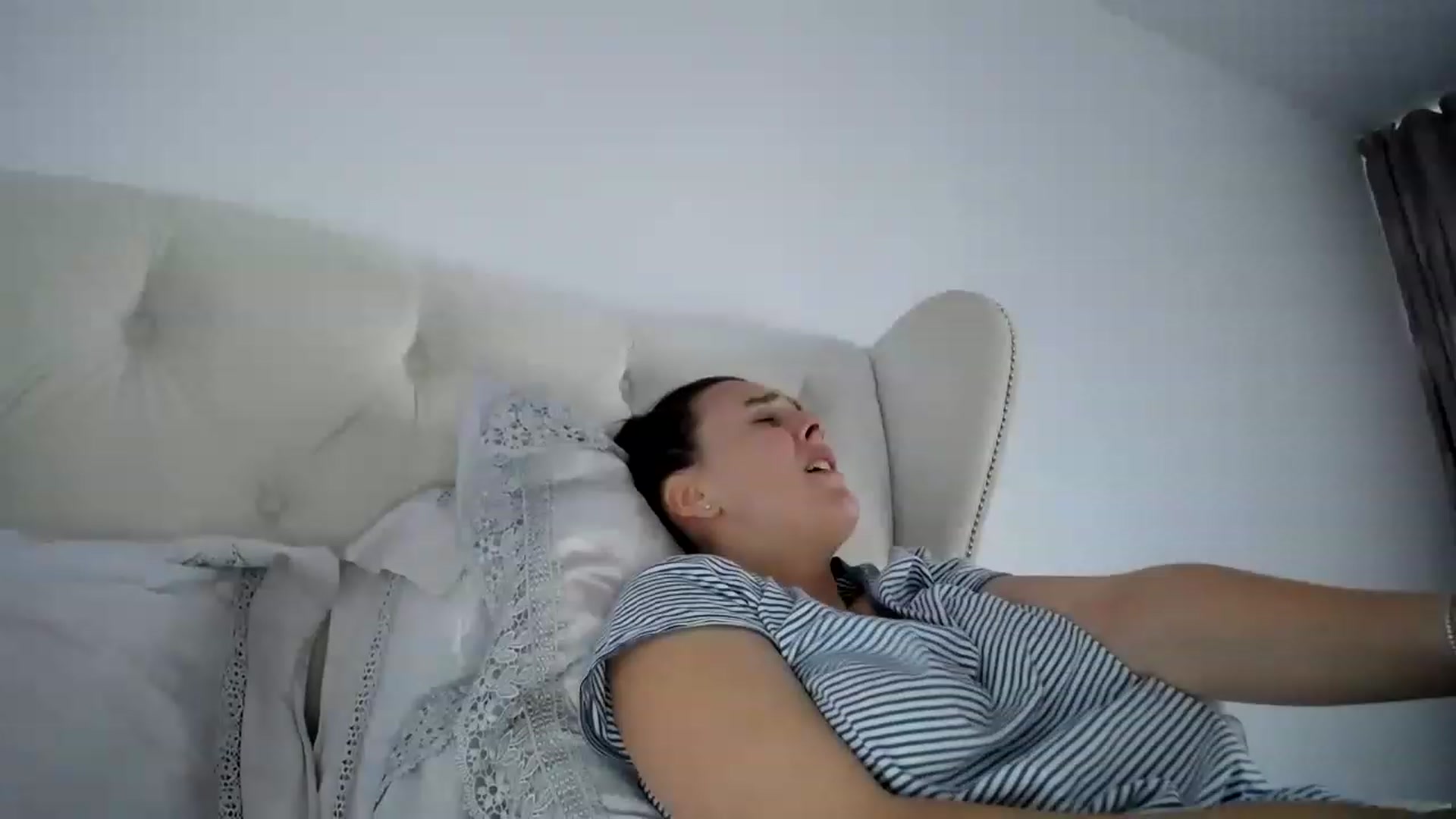 Gallery image thumbnail from L_A_U's myfreecams stream on, 02/14/2023, 14:48 image 16 of 20