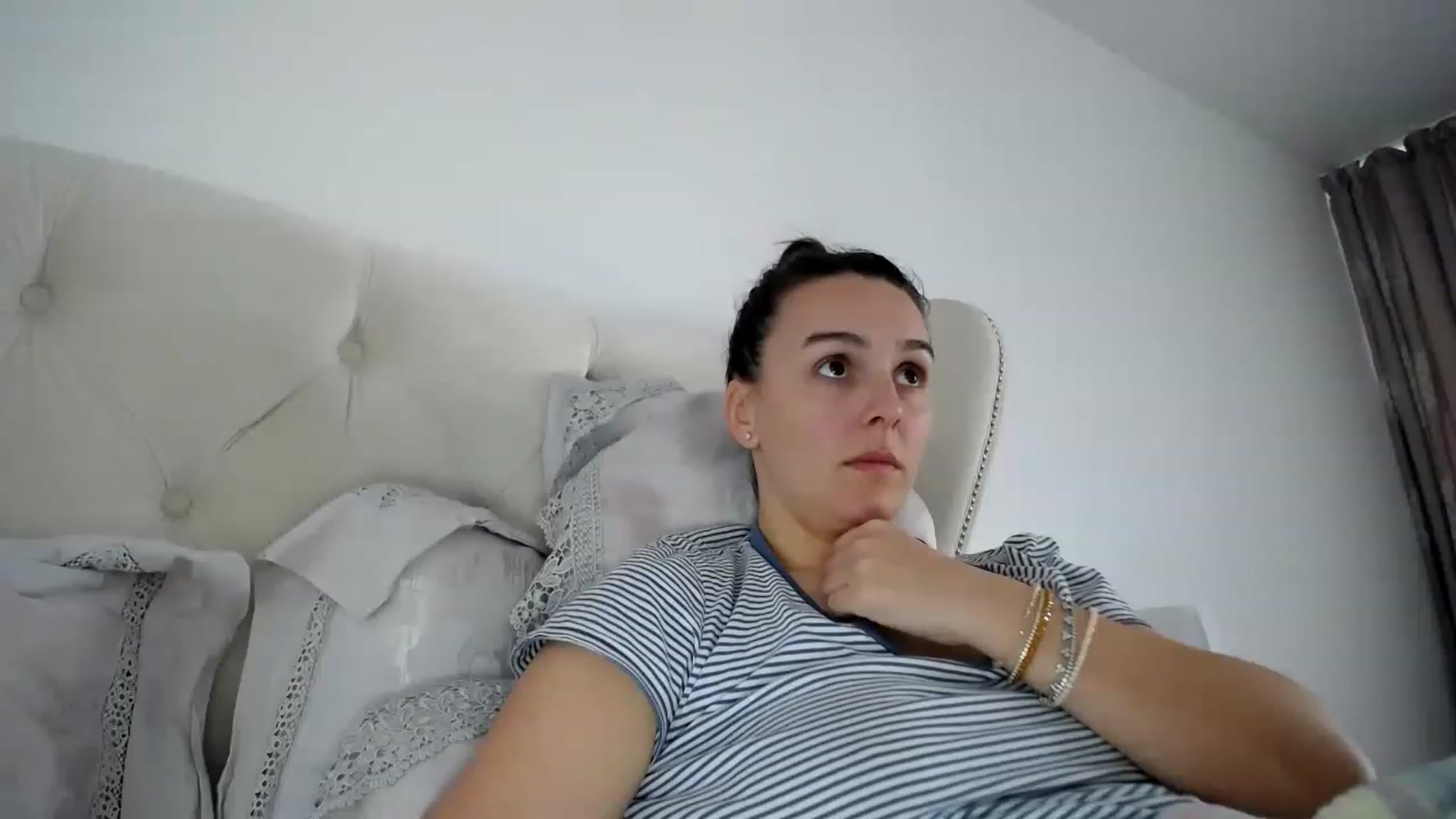 Gallery image thumbnail from L_A_U's myfreecams stream on, 02/14/2023, 14:48 image 1 of 20
