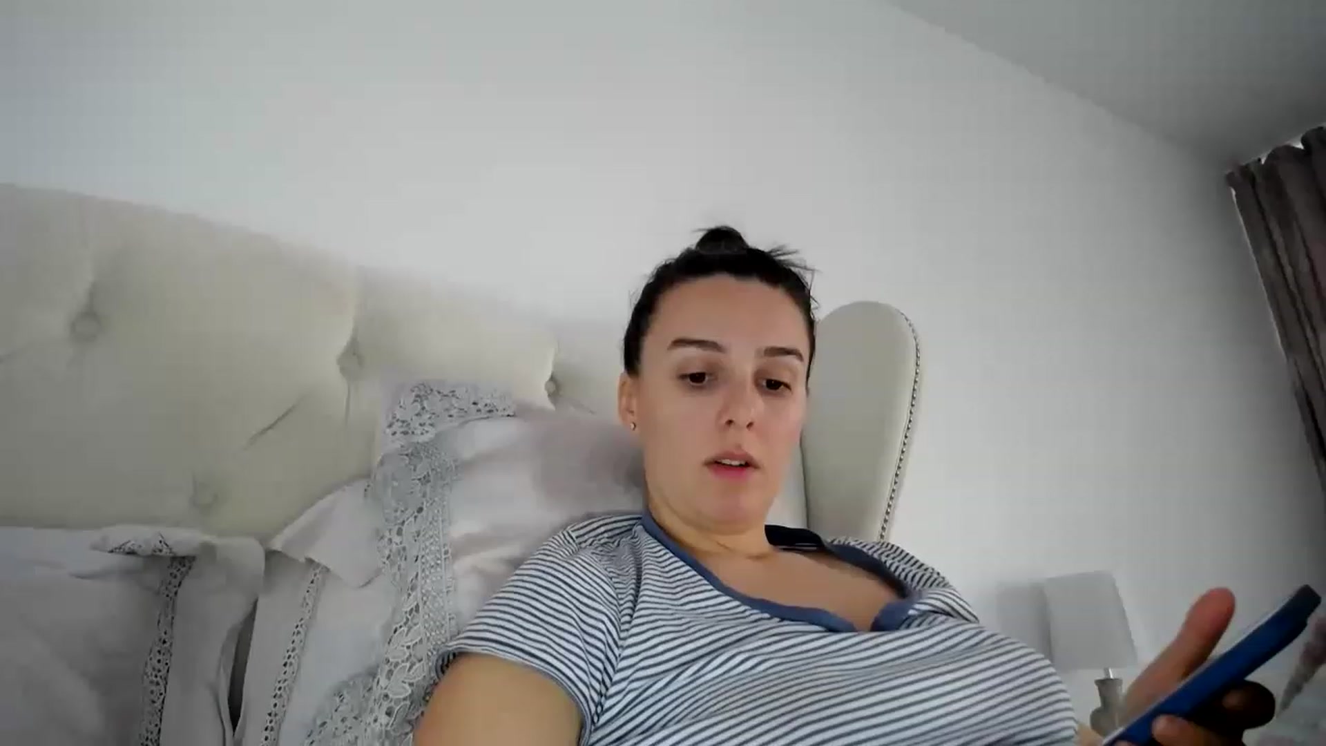 Gallery image thumbnail from L_A_U's myfreecams stream on, 02/14/2023, 14:48 image 5 of 20