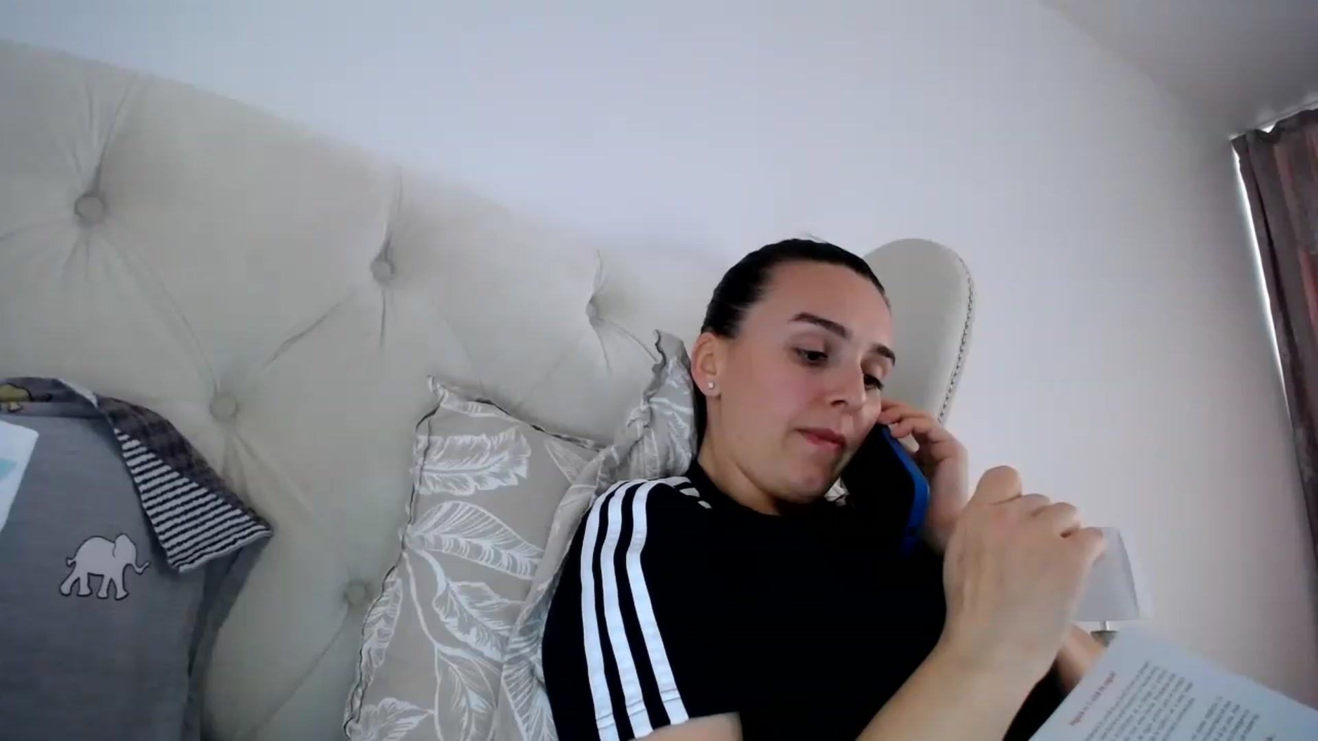 Gallery image thumbnail from L_A_U's myfreecams stream on, 02/22/2023, 10:20 image 2 of 20