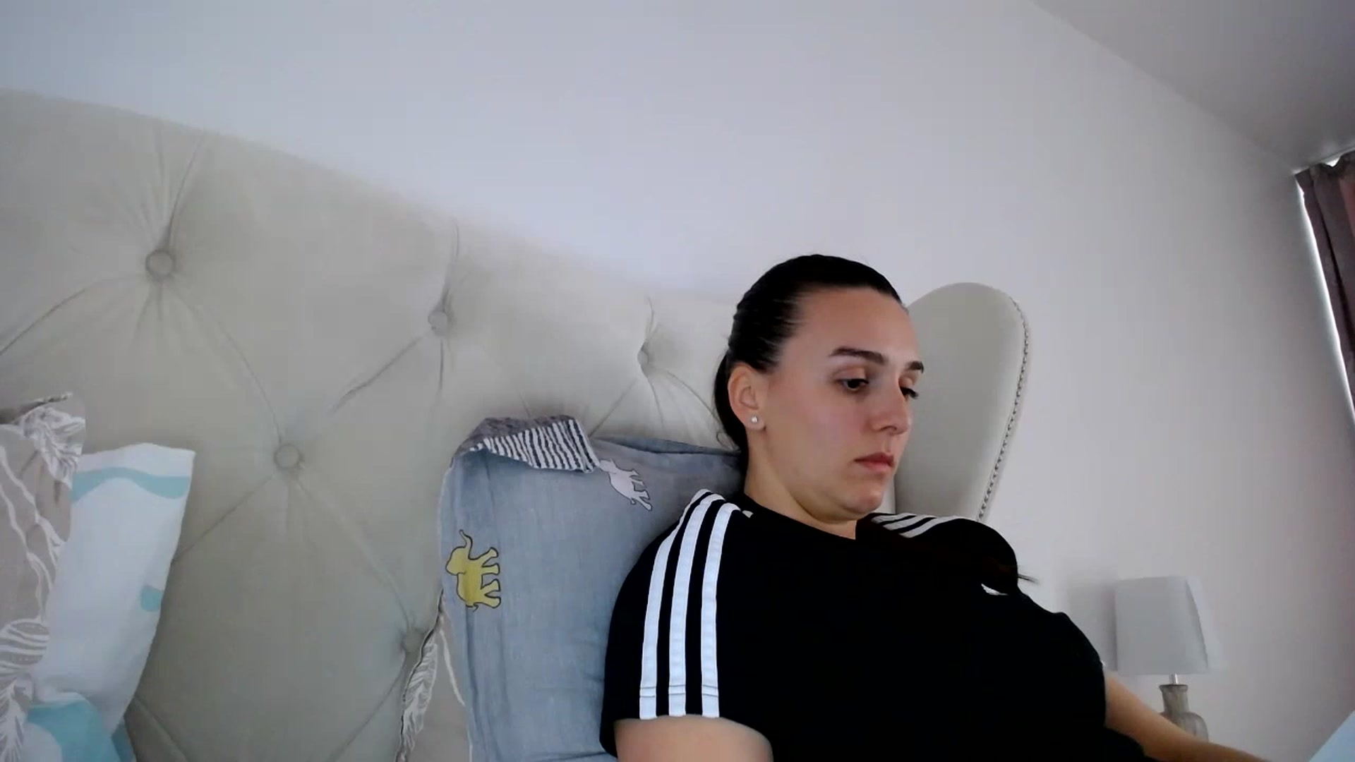 Gallery image thumbnail from L_A_U's myfreecams stream on, 02/22/2023, 11:43 image 11 of 20